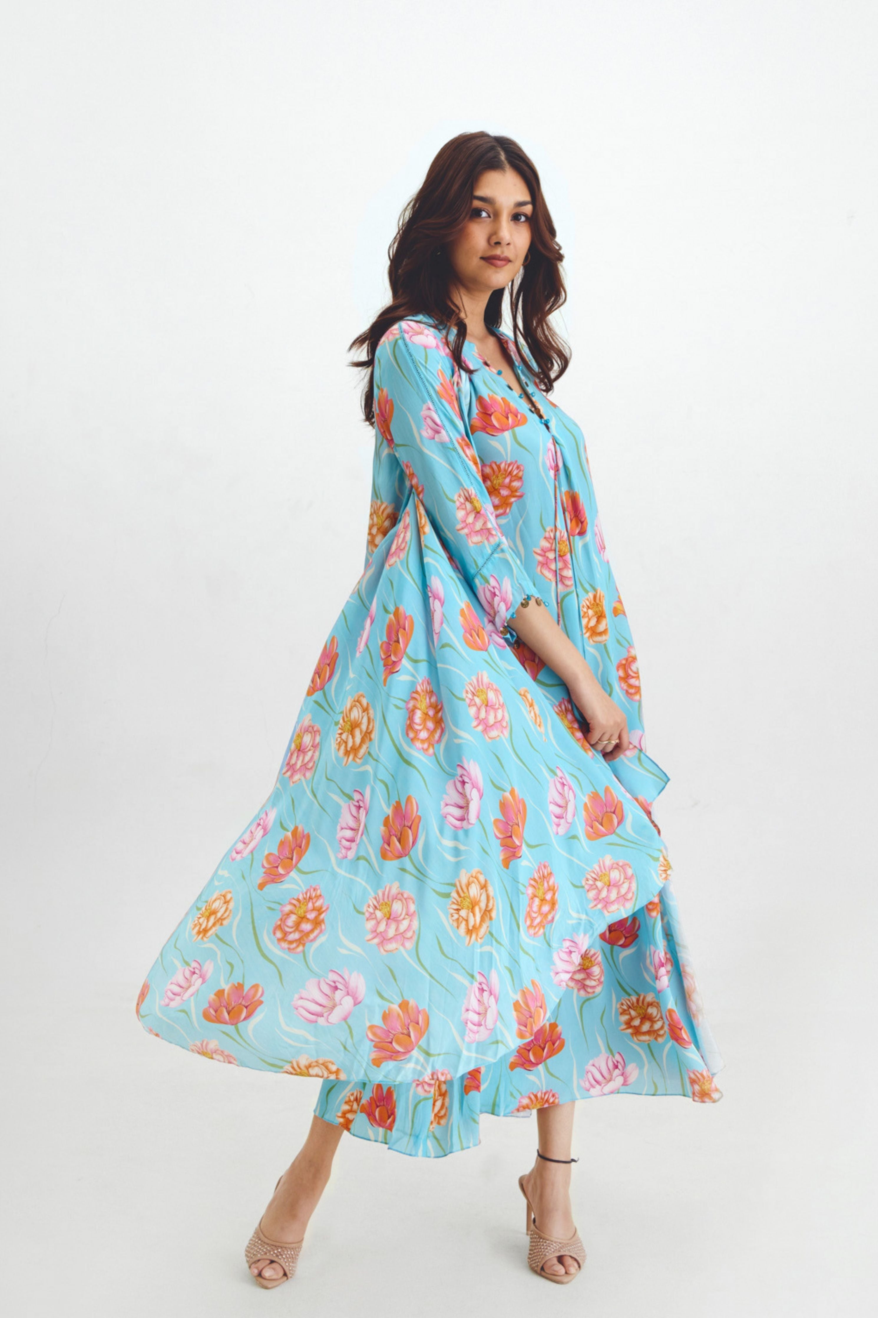 Box Pleated Tunic  Asymmetrical Cape Set In Ishaia