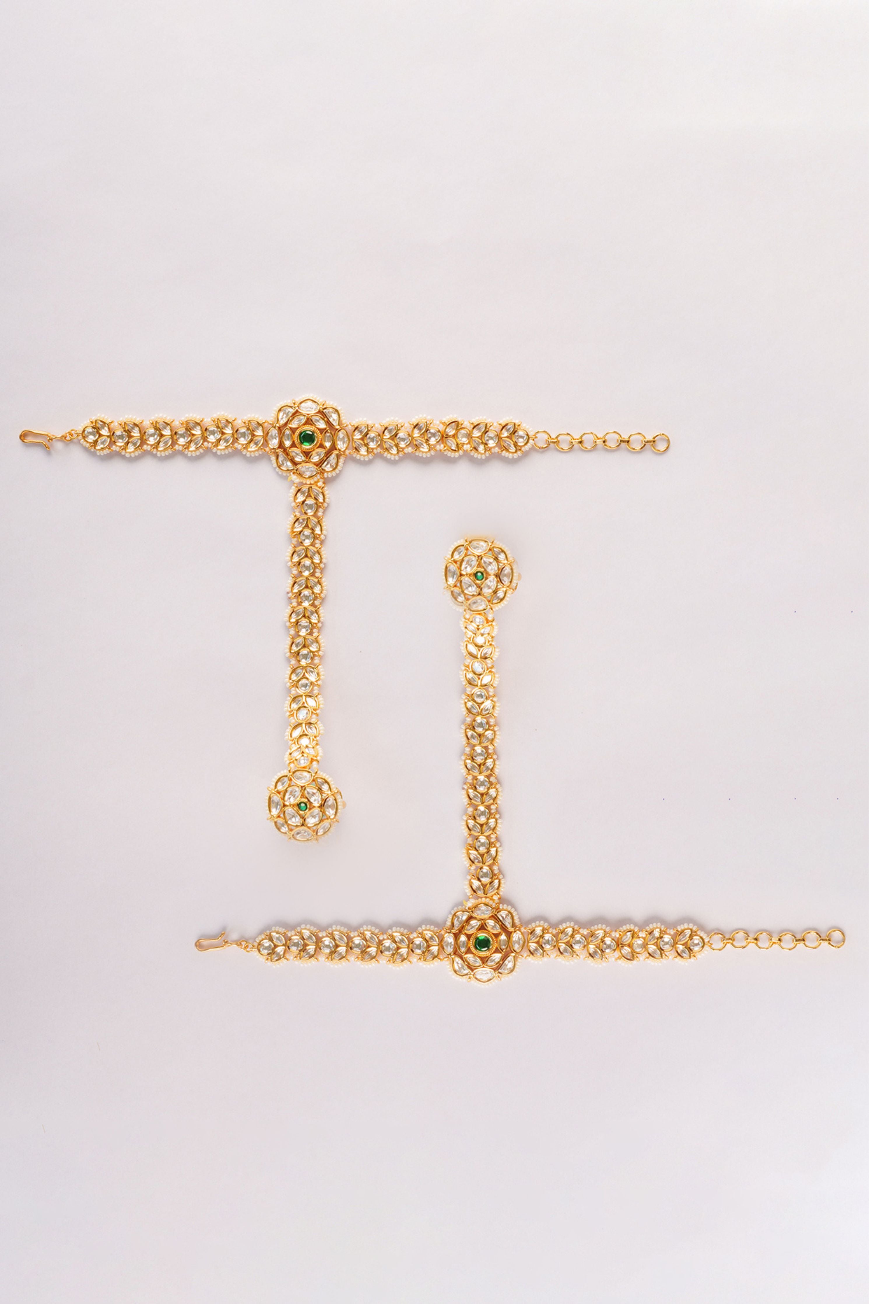 Peach Elegant And Stylish Pair Of Kundan Haathphools