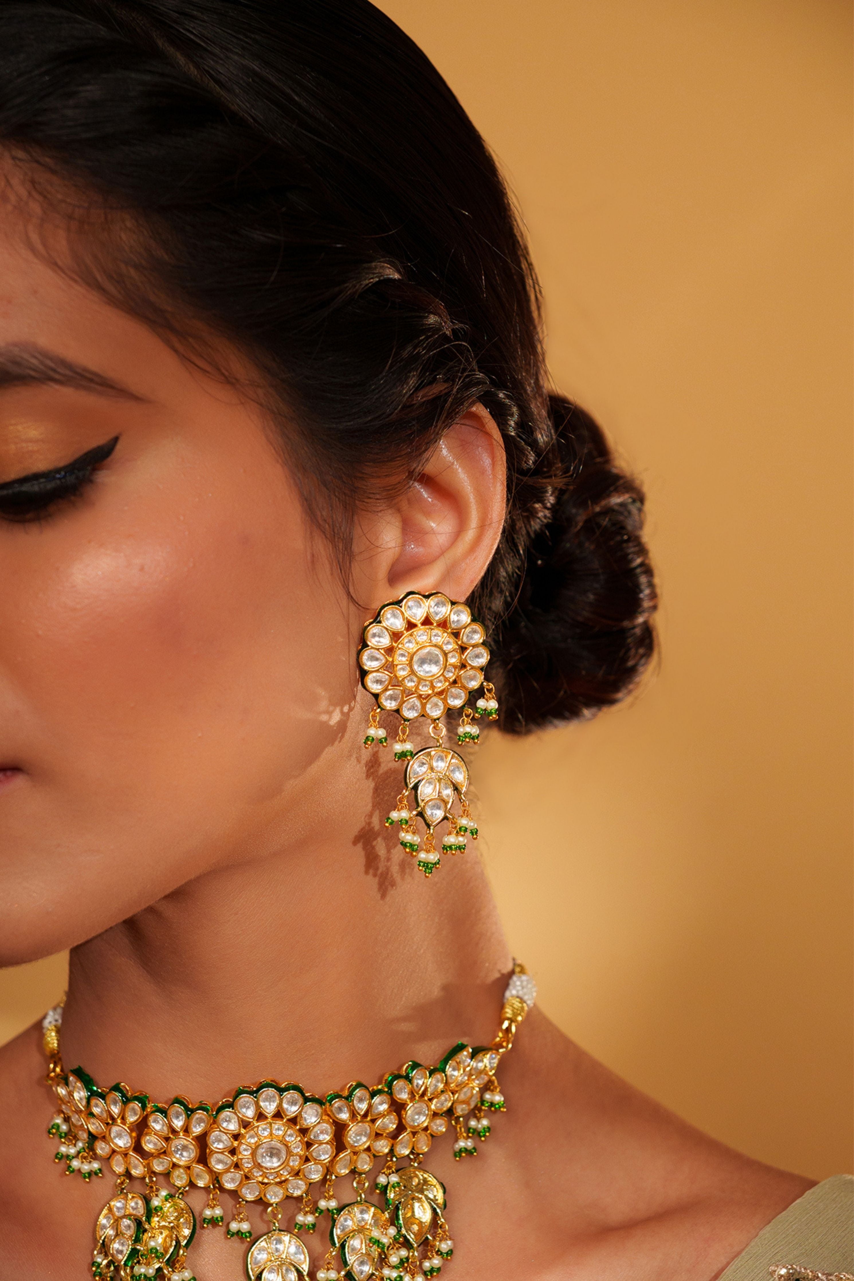 Petit And Elegant Kundan Polki Choker Set
