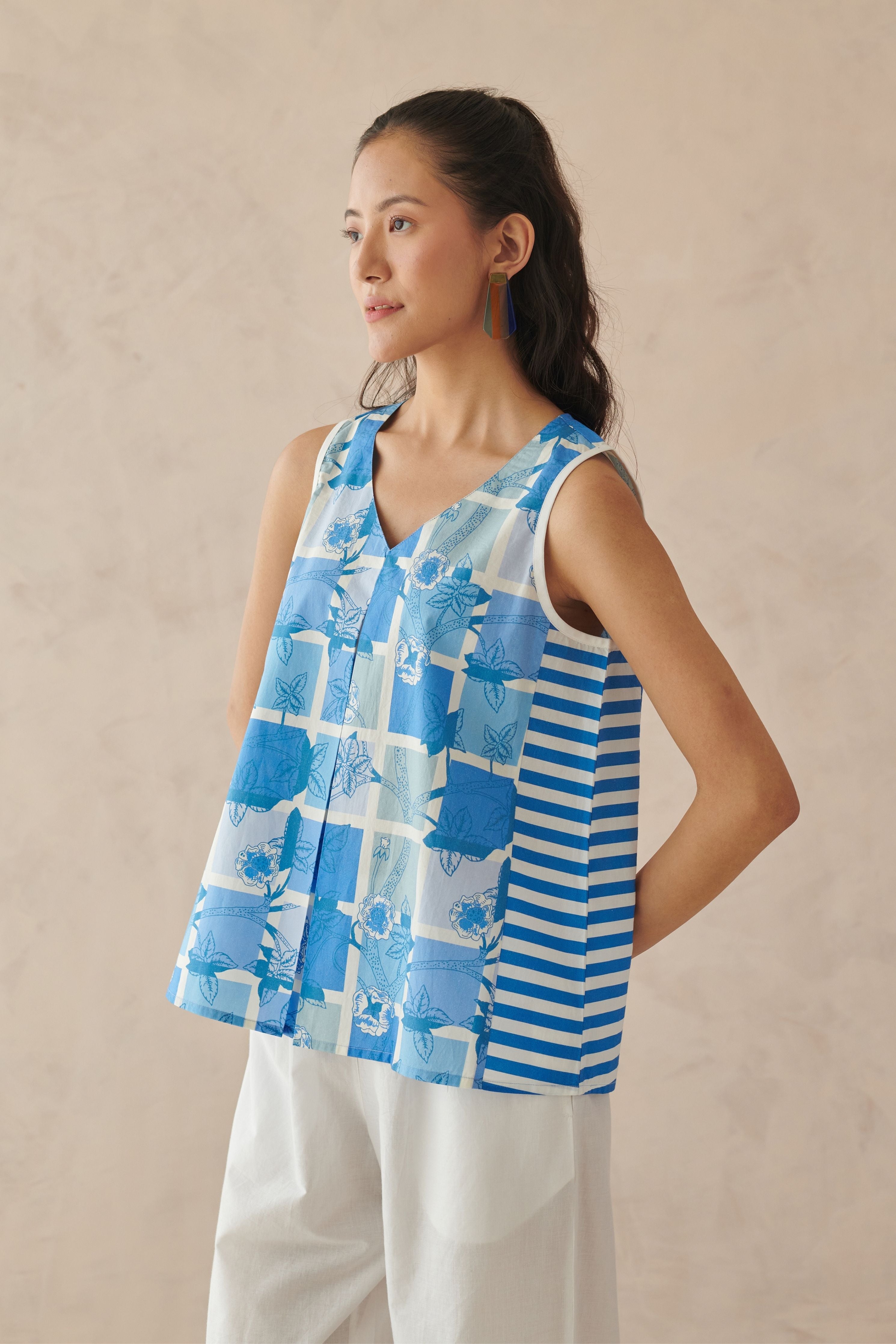 Vaya Blue White Mosaic Floral Top