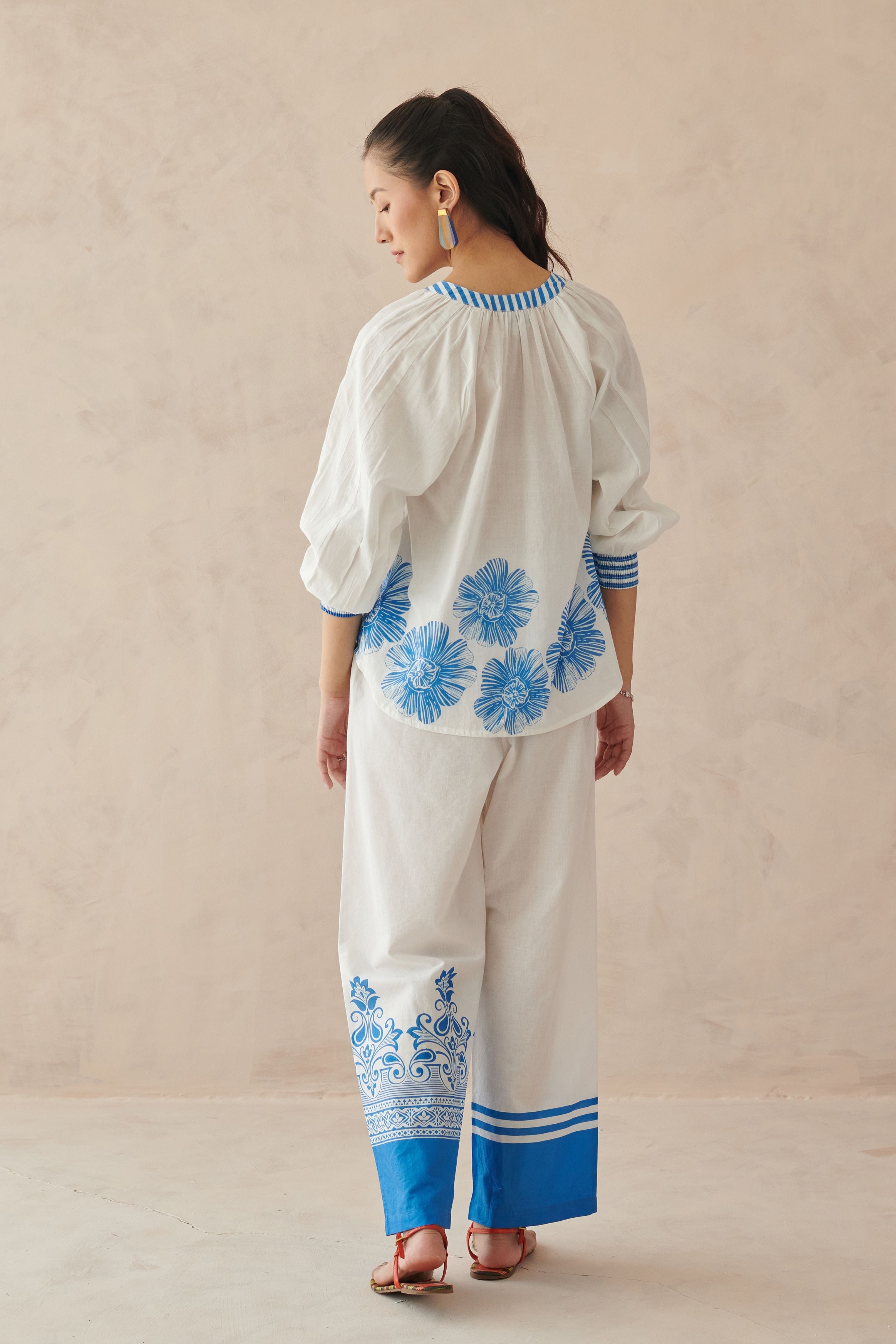 Vivia White Placement Border Shirt