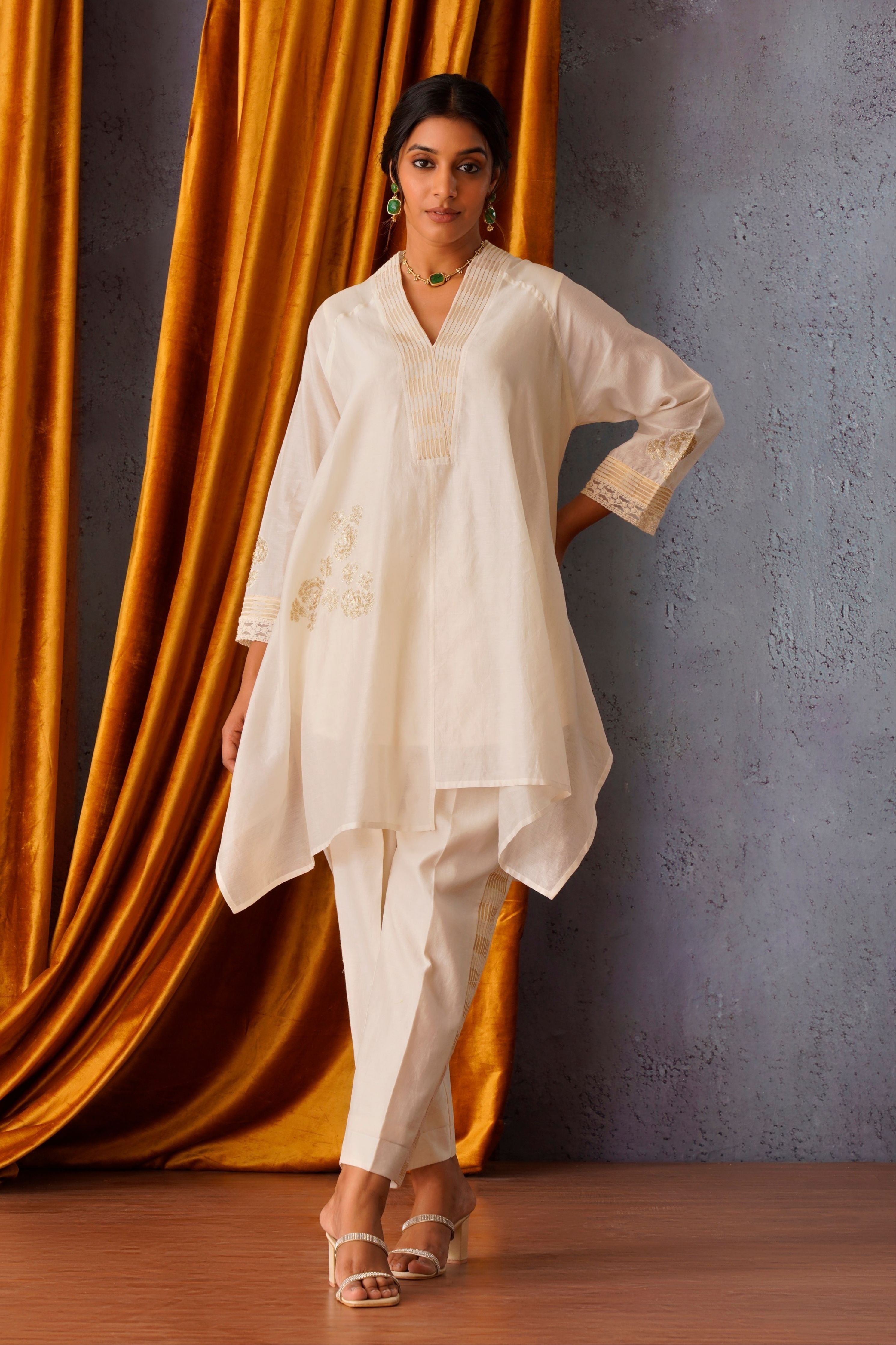 Sequin Flower Patch Embroidered Asymmetric Tunic Set