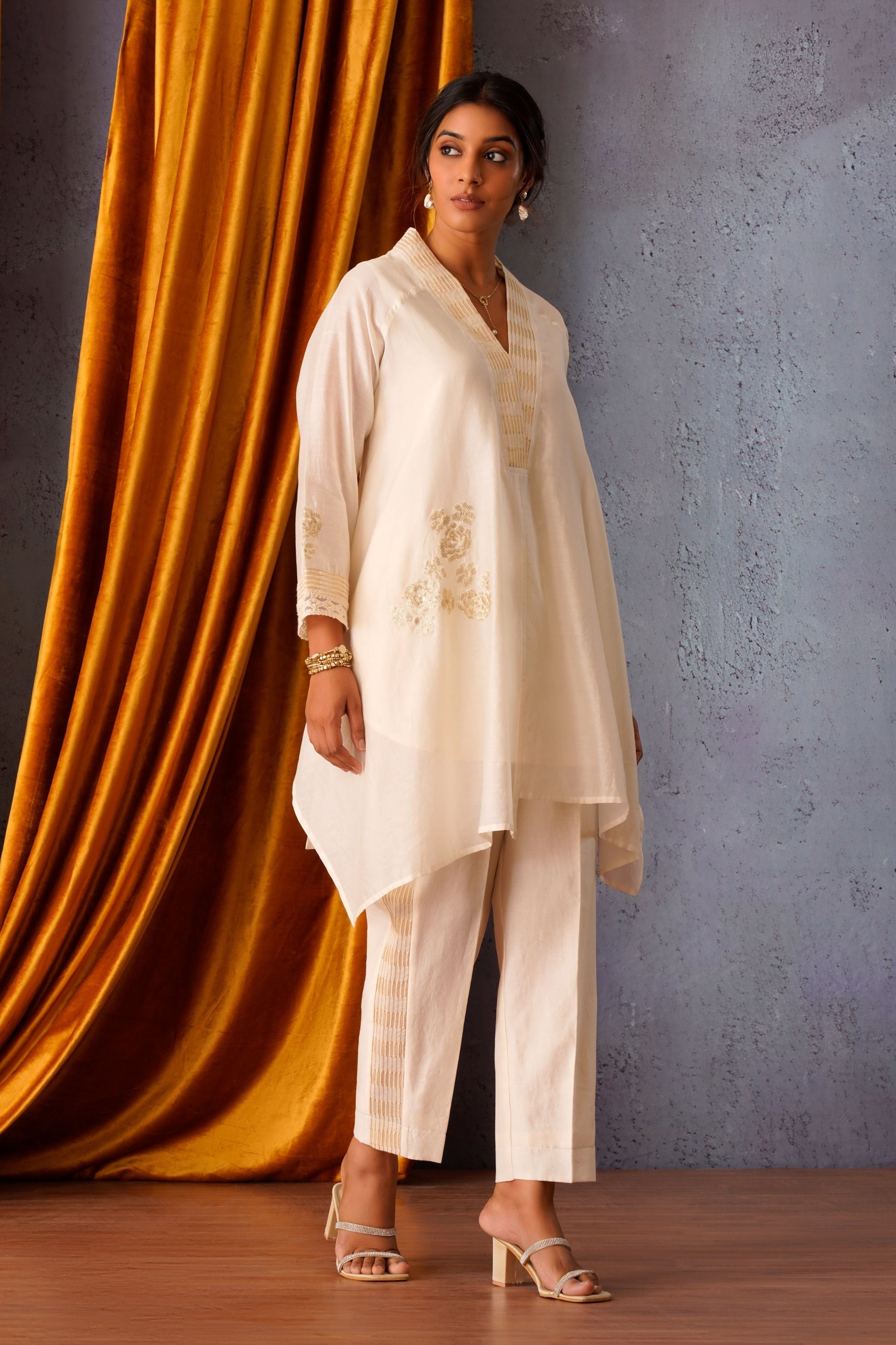 Sequin Flower Patch Embroidered Asymmetric Tunic Set