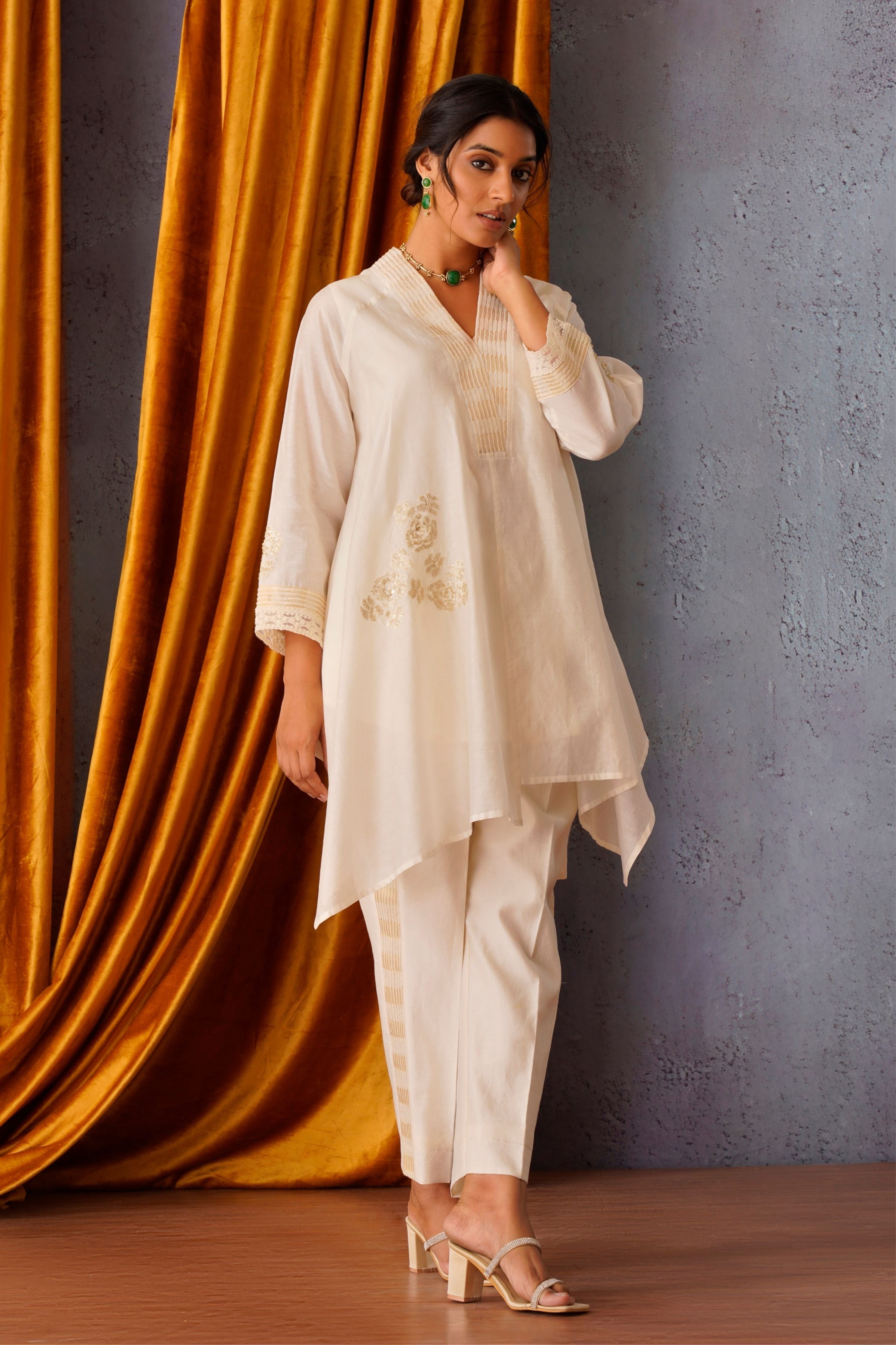 Sequin Flower Patch Embroidered Asymmetric Tunic Set