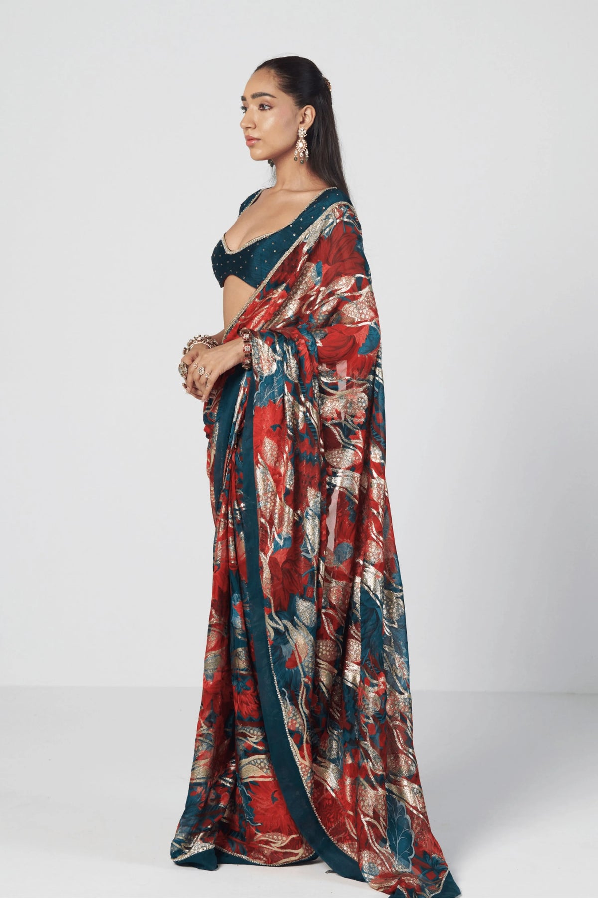 Jugmug Saree