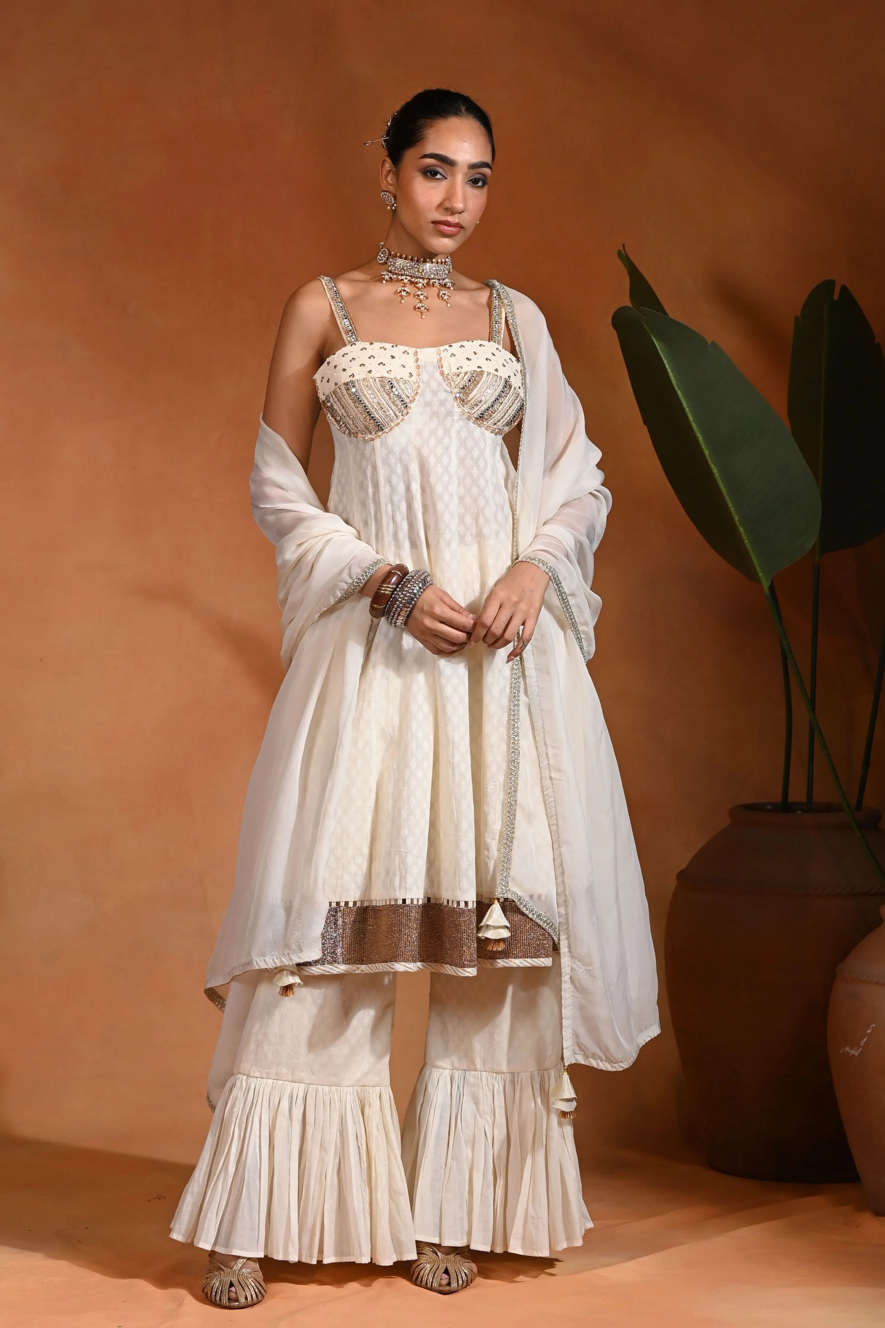 Iraa Ivory Sharara Set