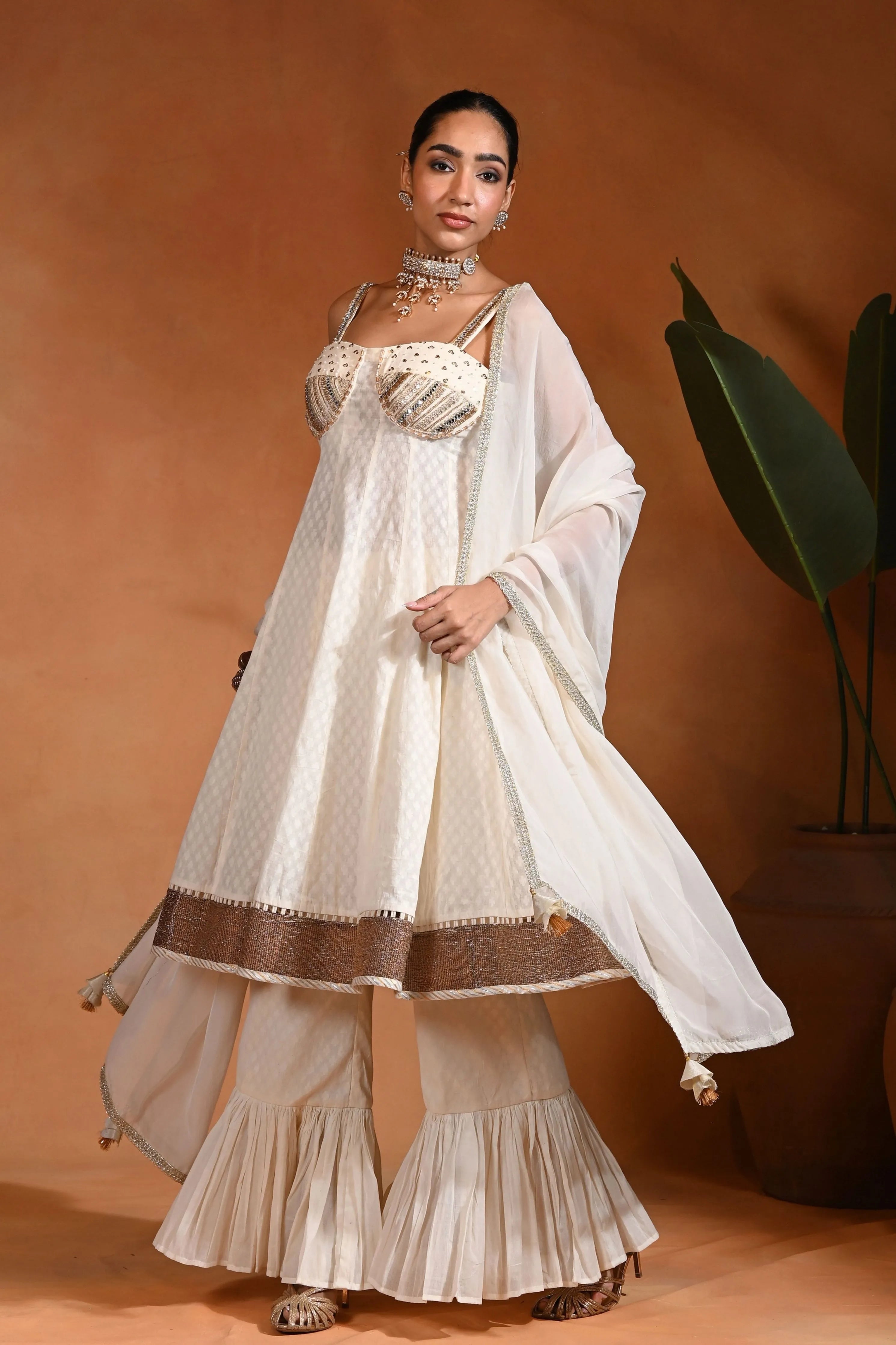 Iraa Ivory Sharara Set