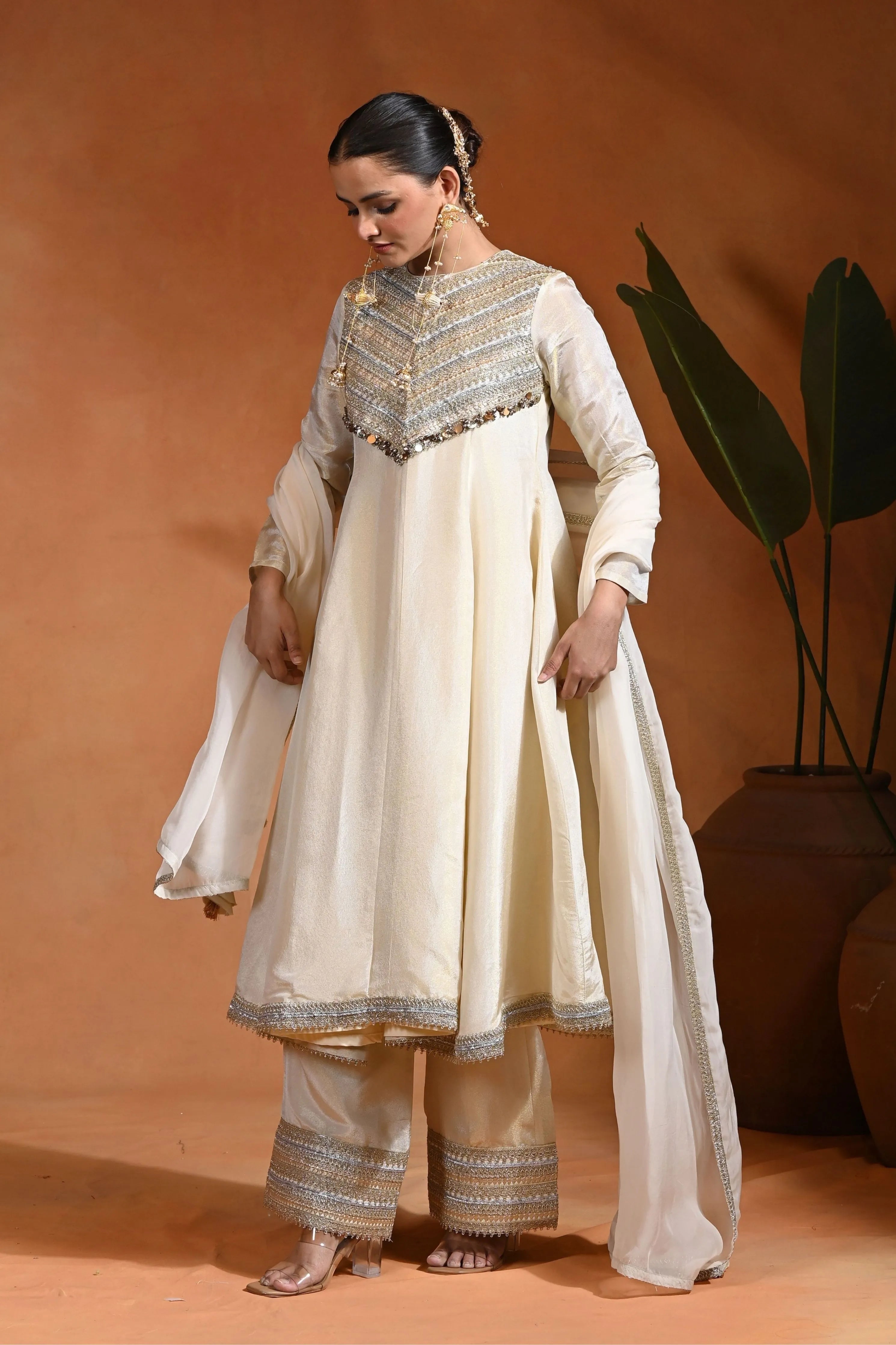 Ivory L04 Anarkali Set