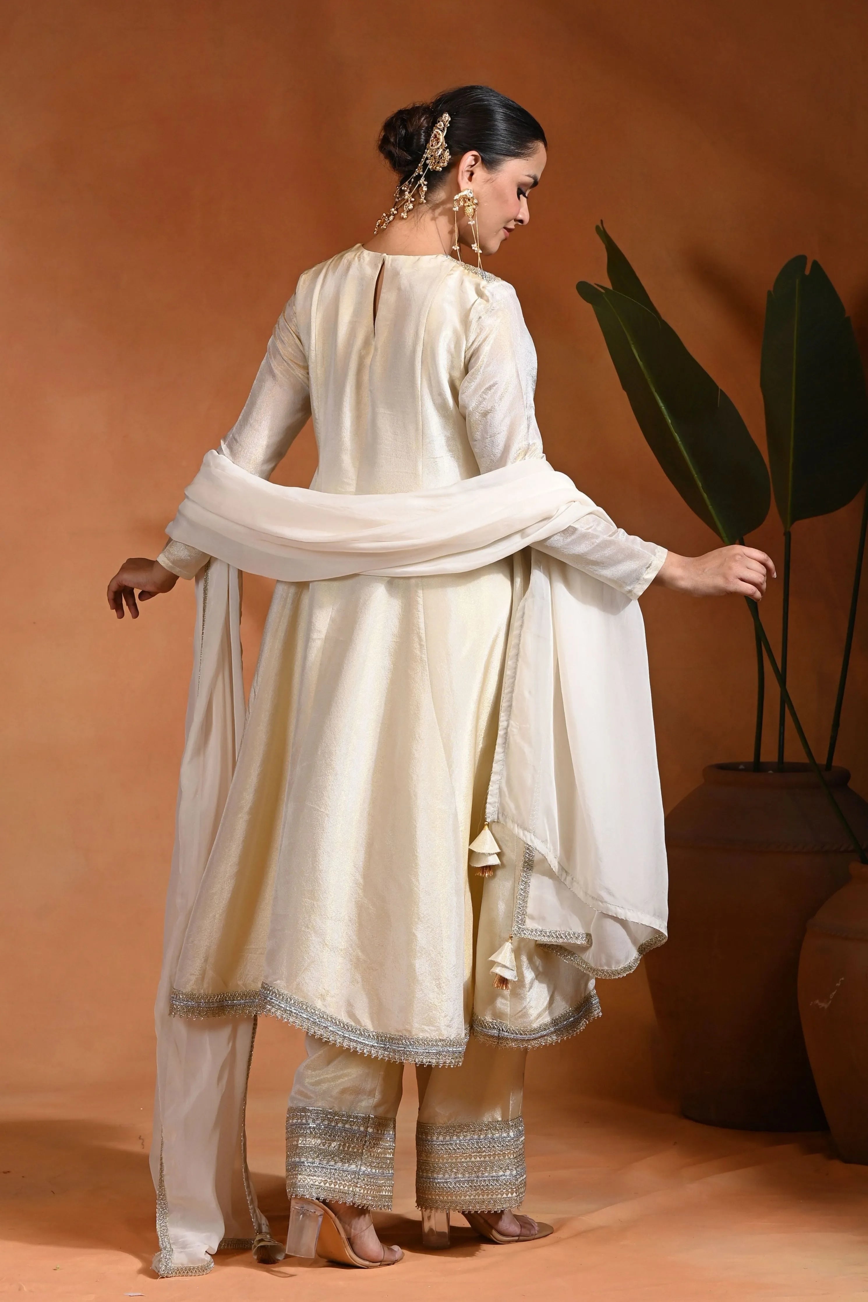 Ivory L04 Anarkali Set