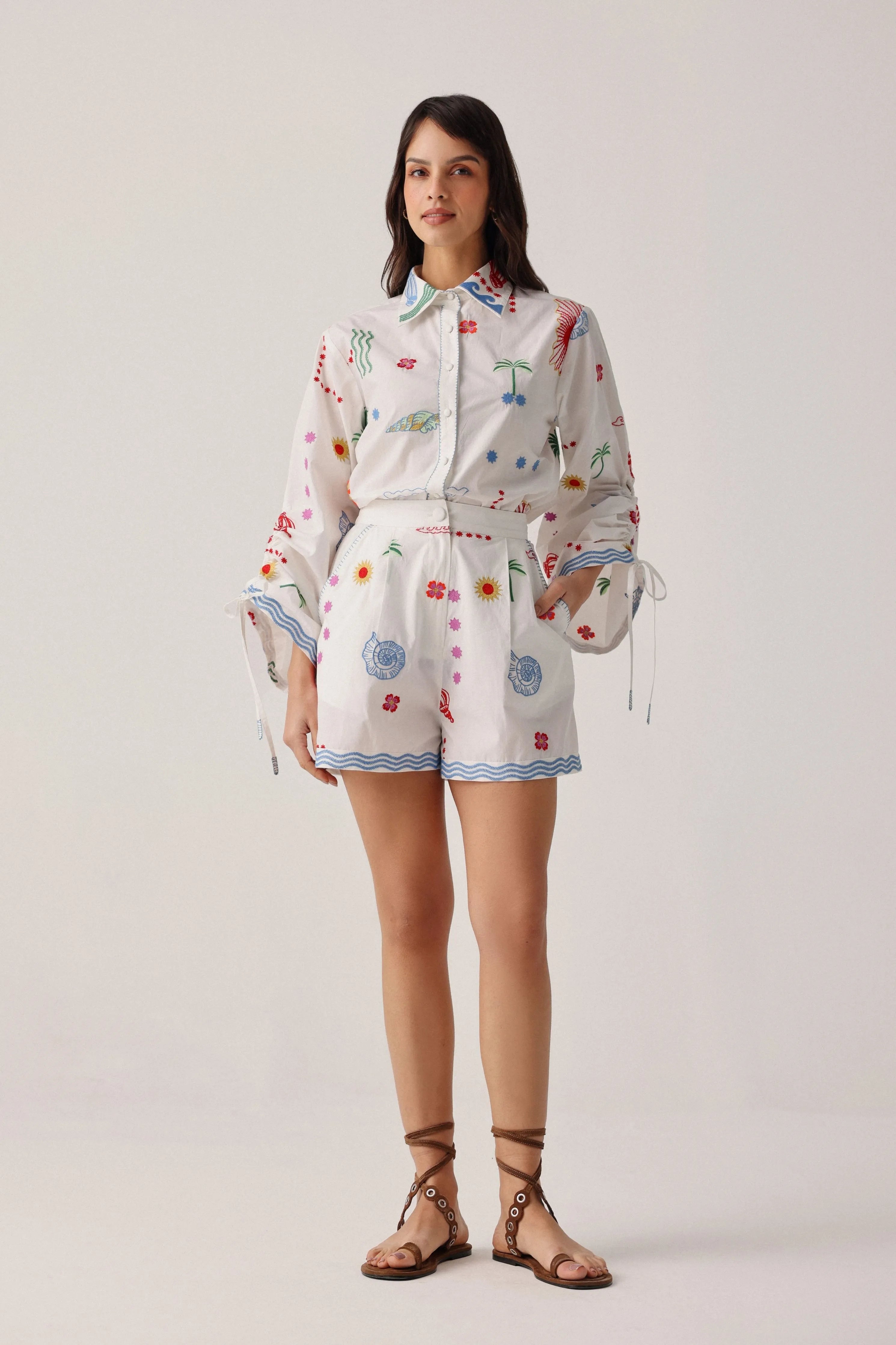 Mia Ecru Shorts