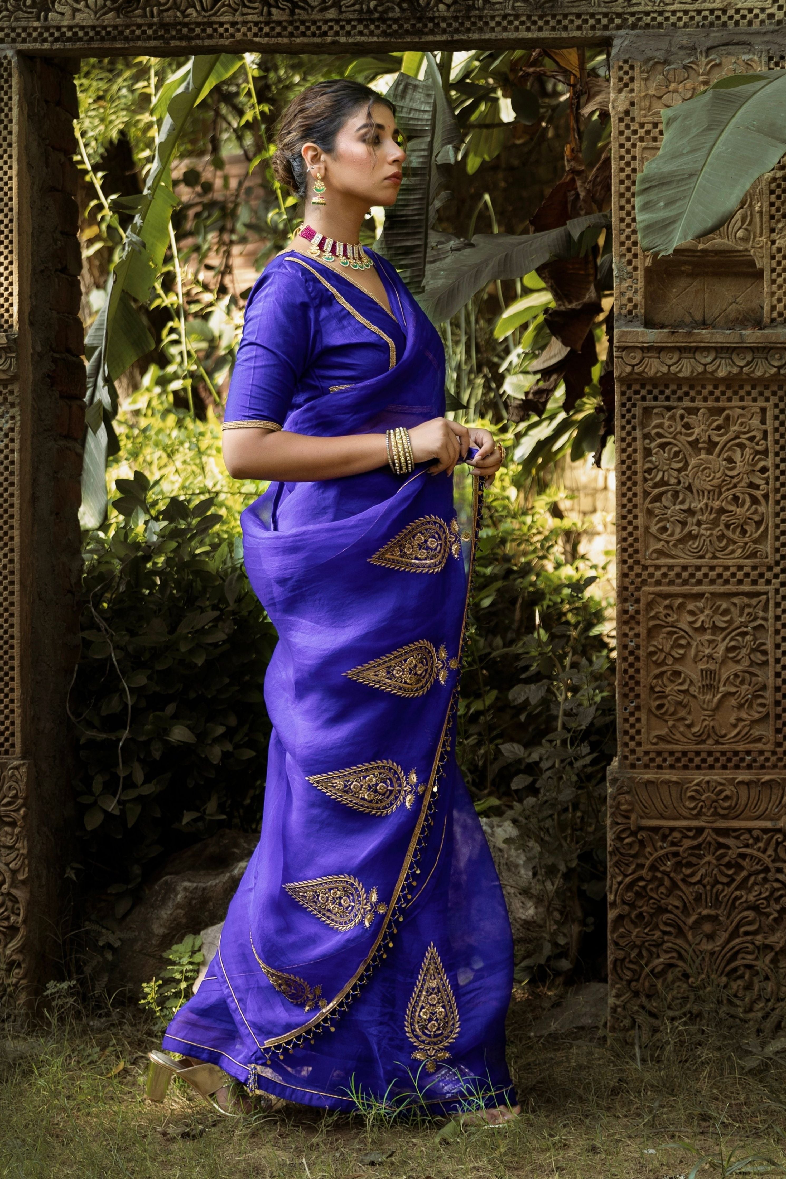 Jamuni Neel Saree With Blouse