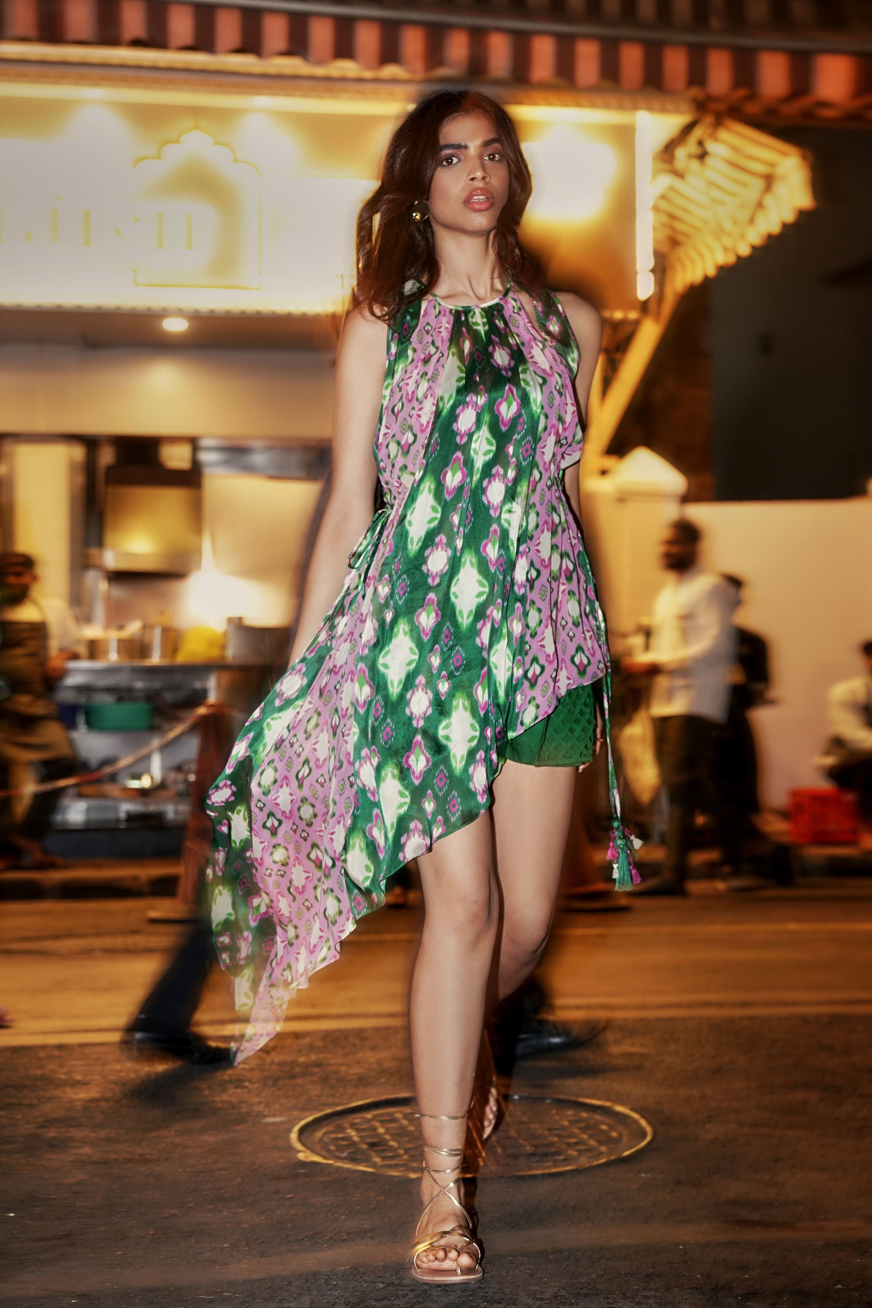 Cafe Green Half Apron Shorts