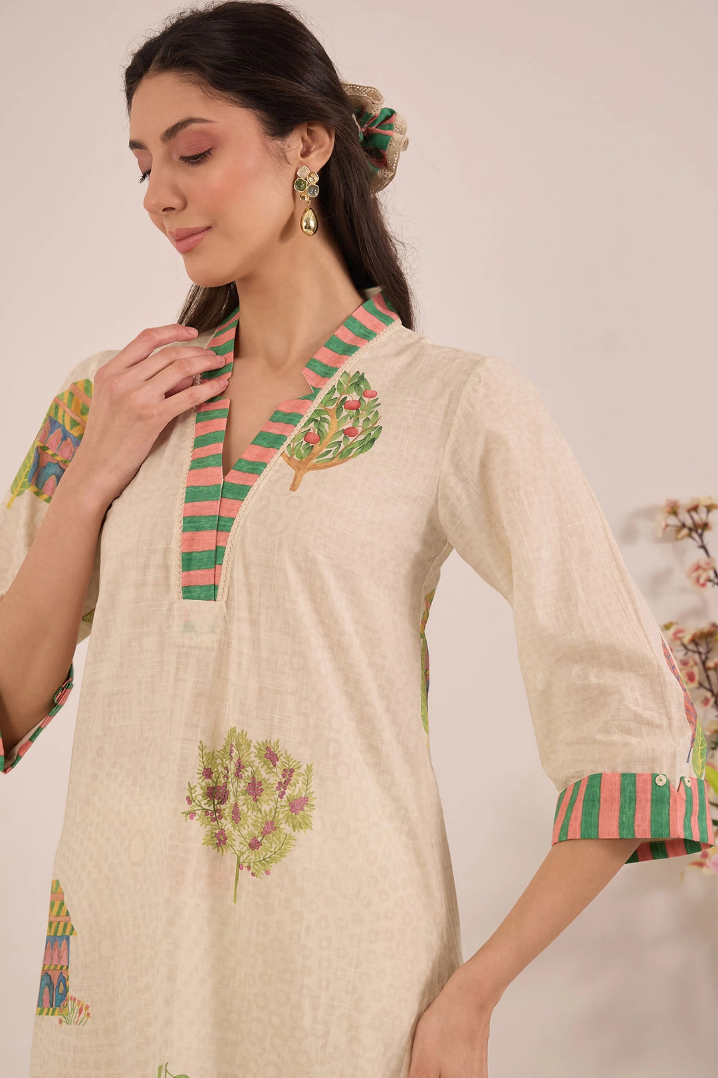 Gulposh V-Neck Co-Ord Set