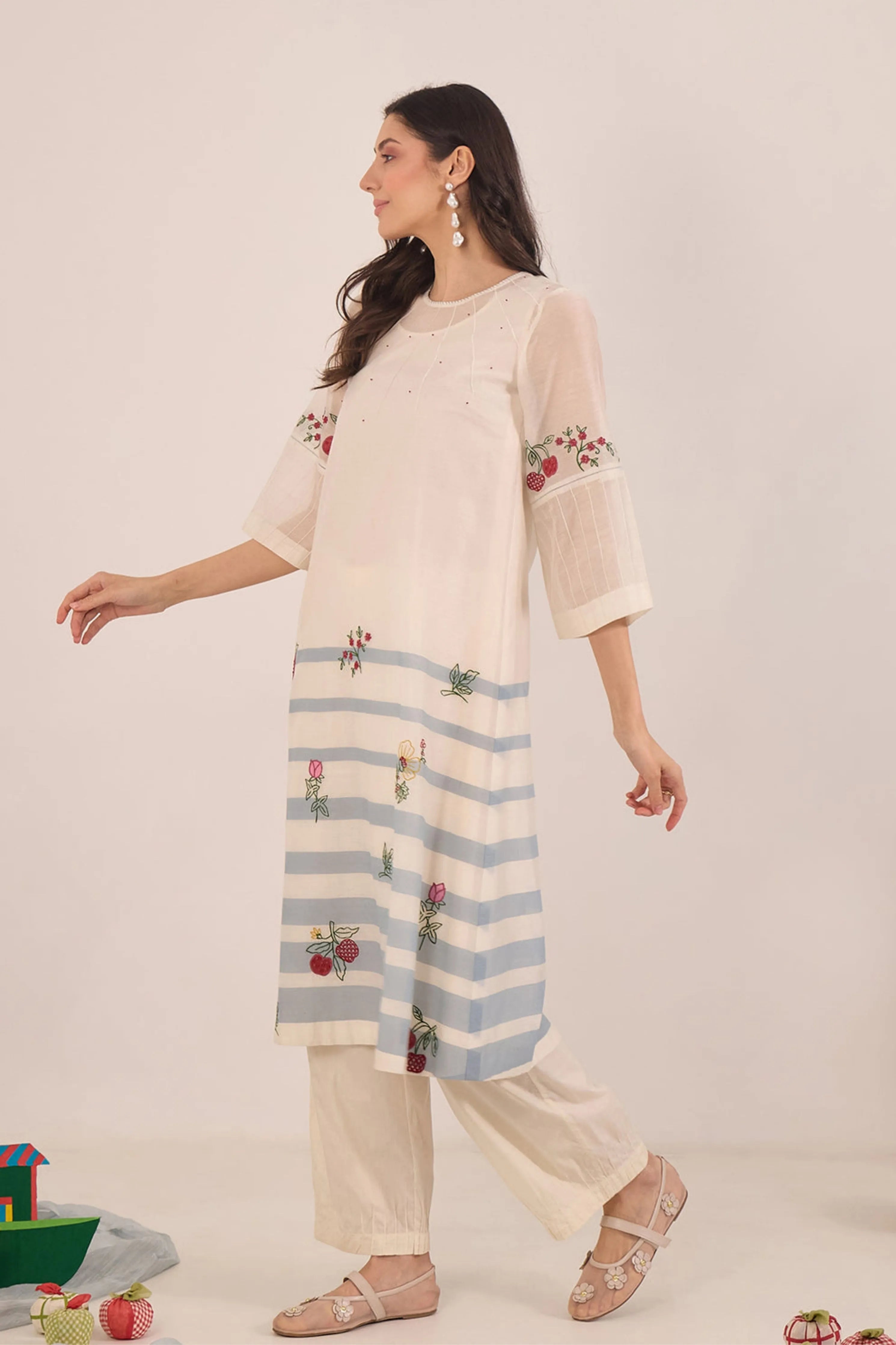 Chinar Floral Embroidered Stripe Kurta Set