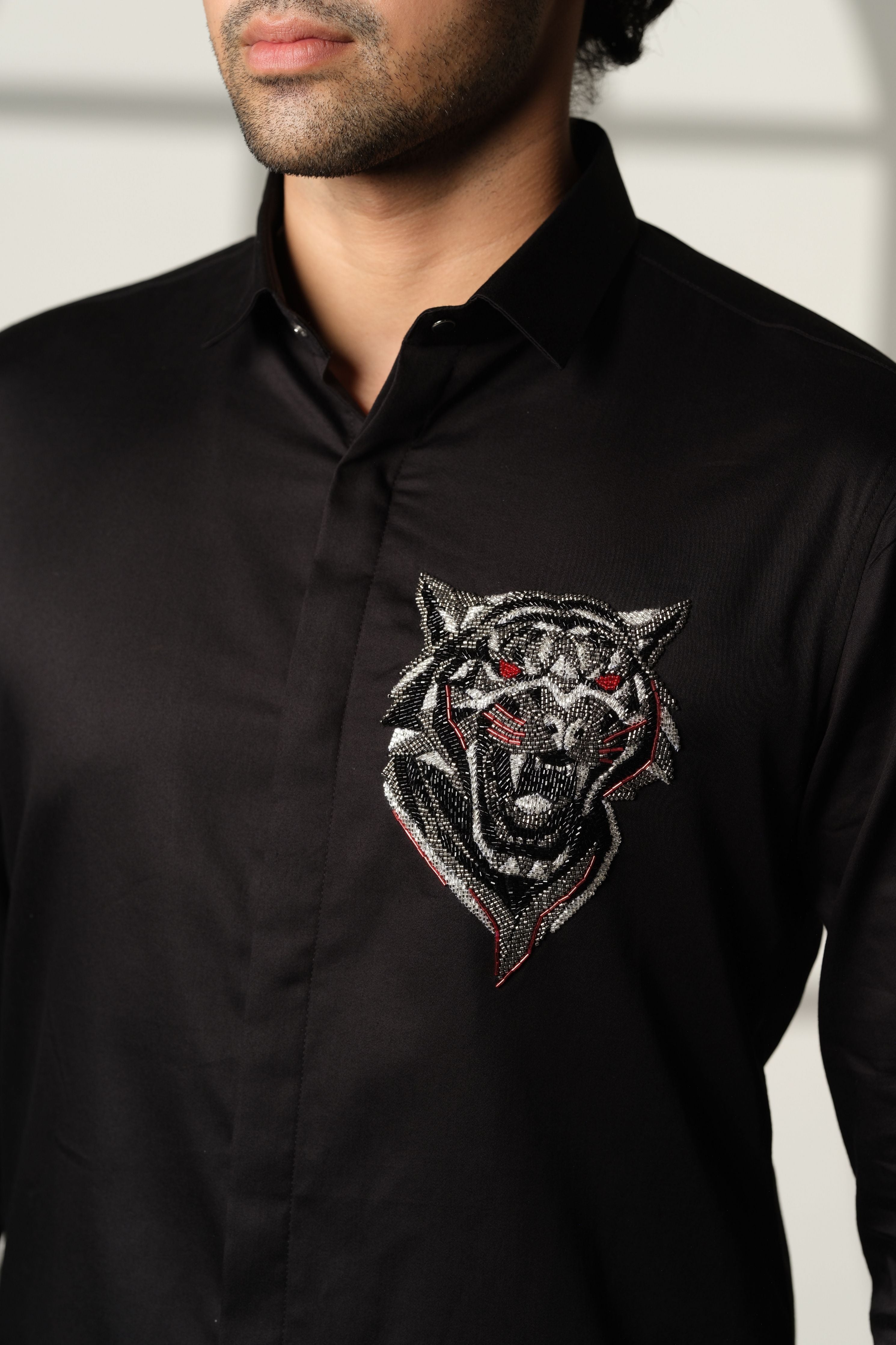 Black Shirt With Roaring Tiger Face With Red Eyes On Pocket Square