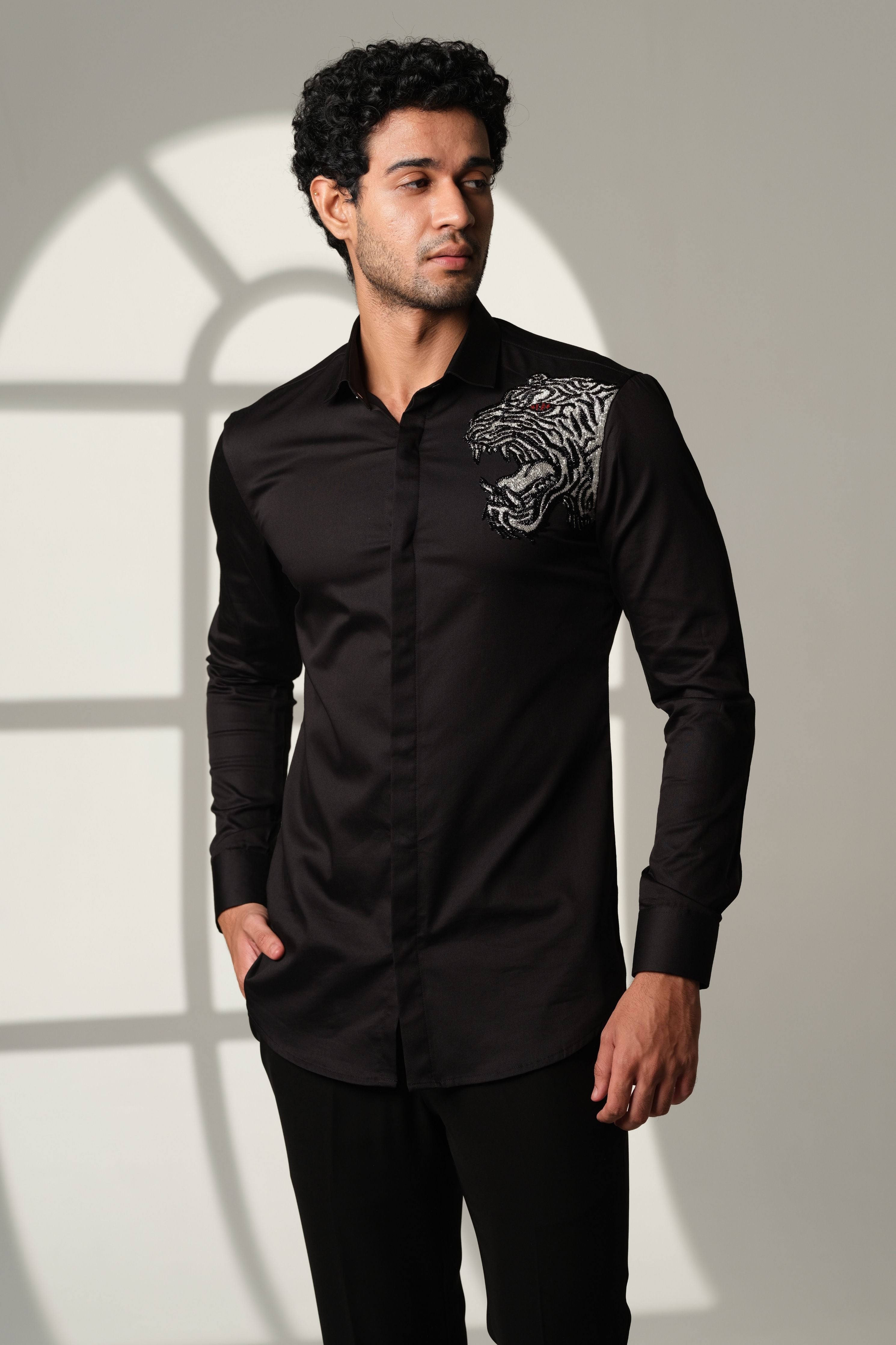 Black Shirt With Tiger Roar On The Edge