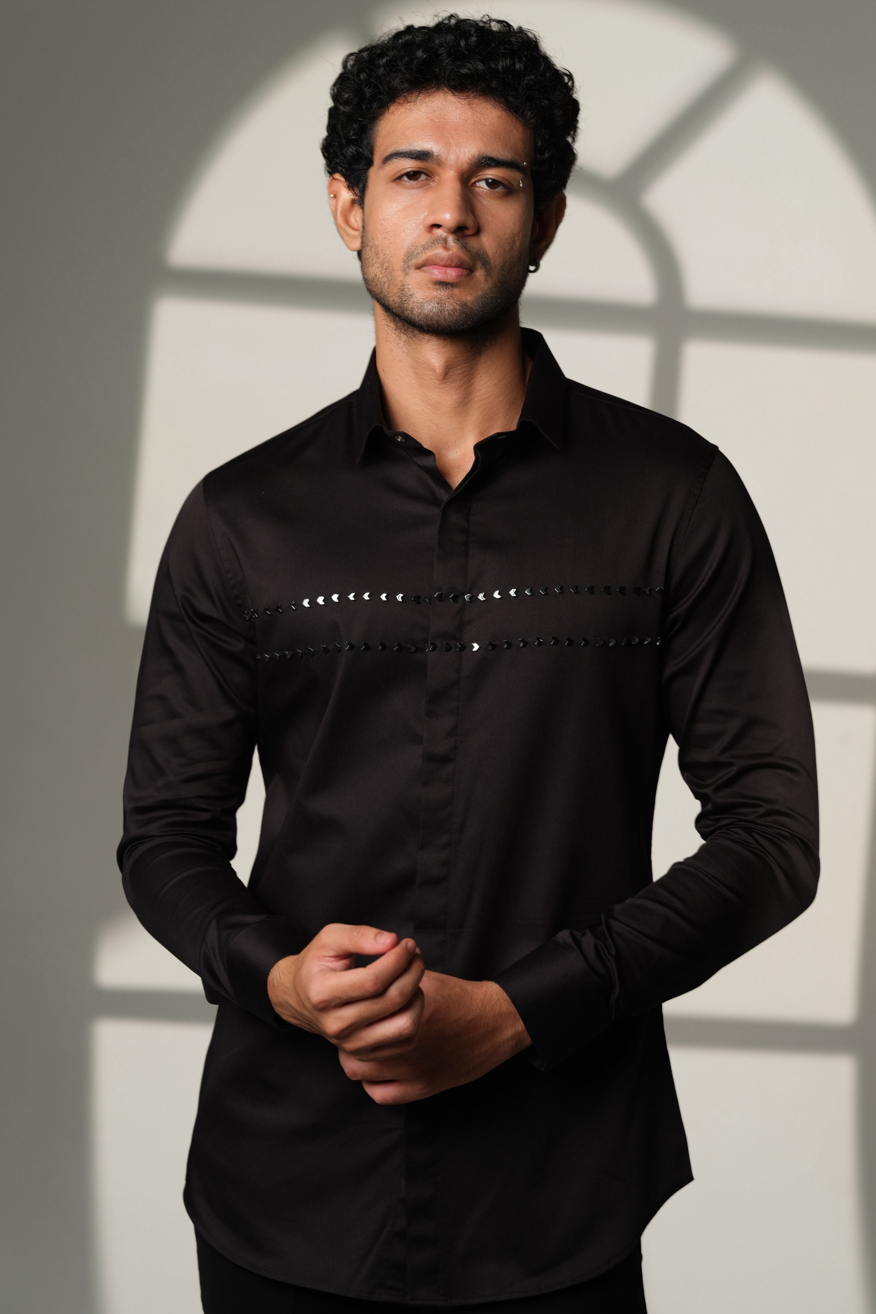 Black Shirt With Double Parallel Arrow Embroidery