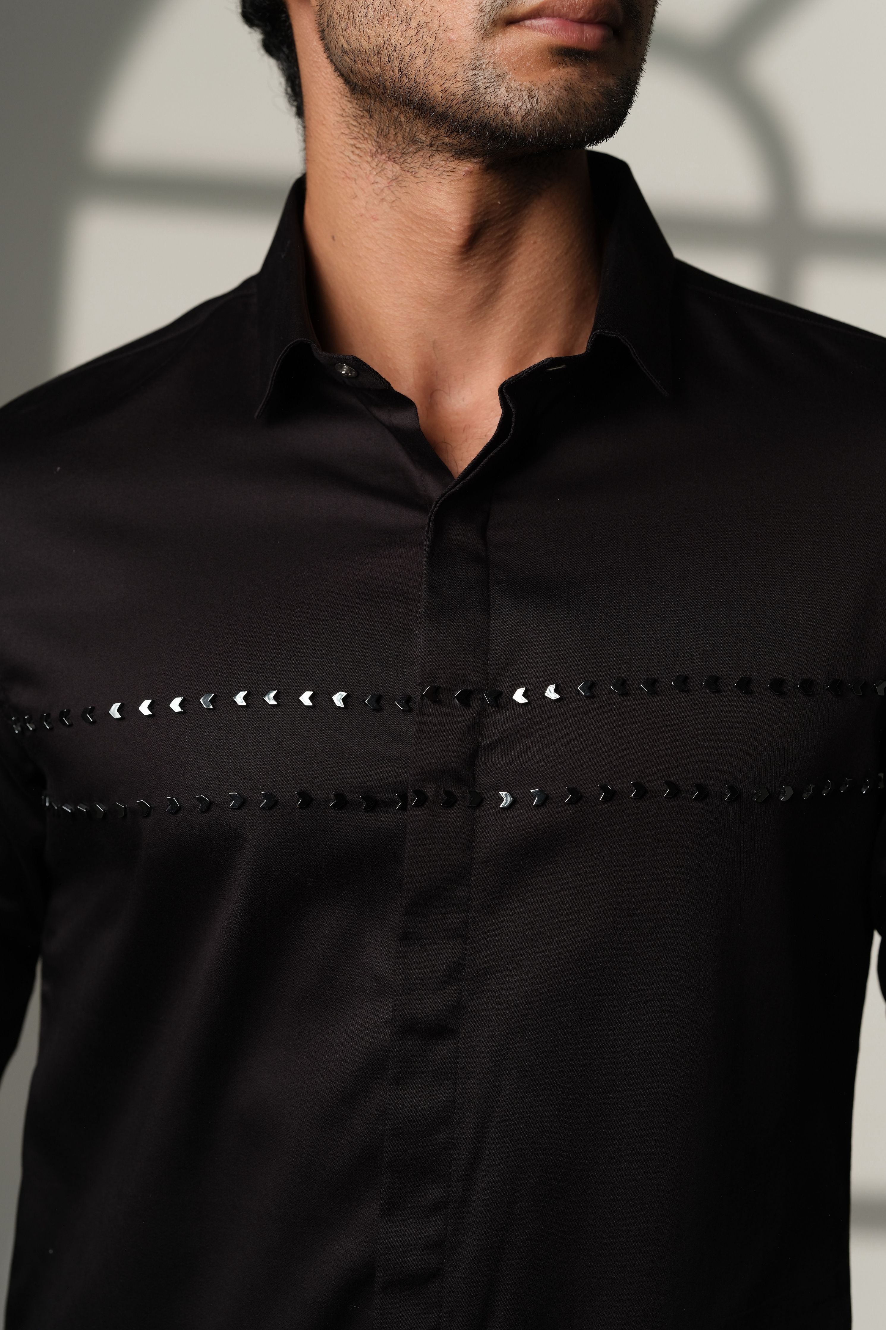 Black Shirt With Double Parallel Arrow Embroidery
