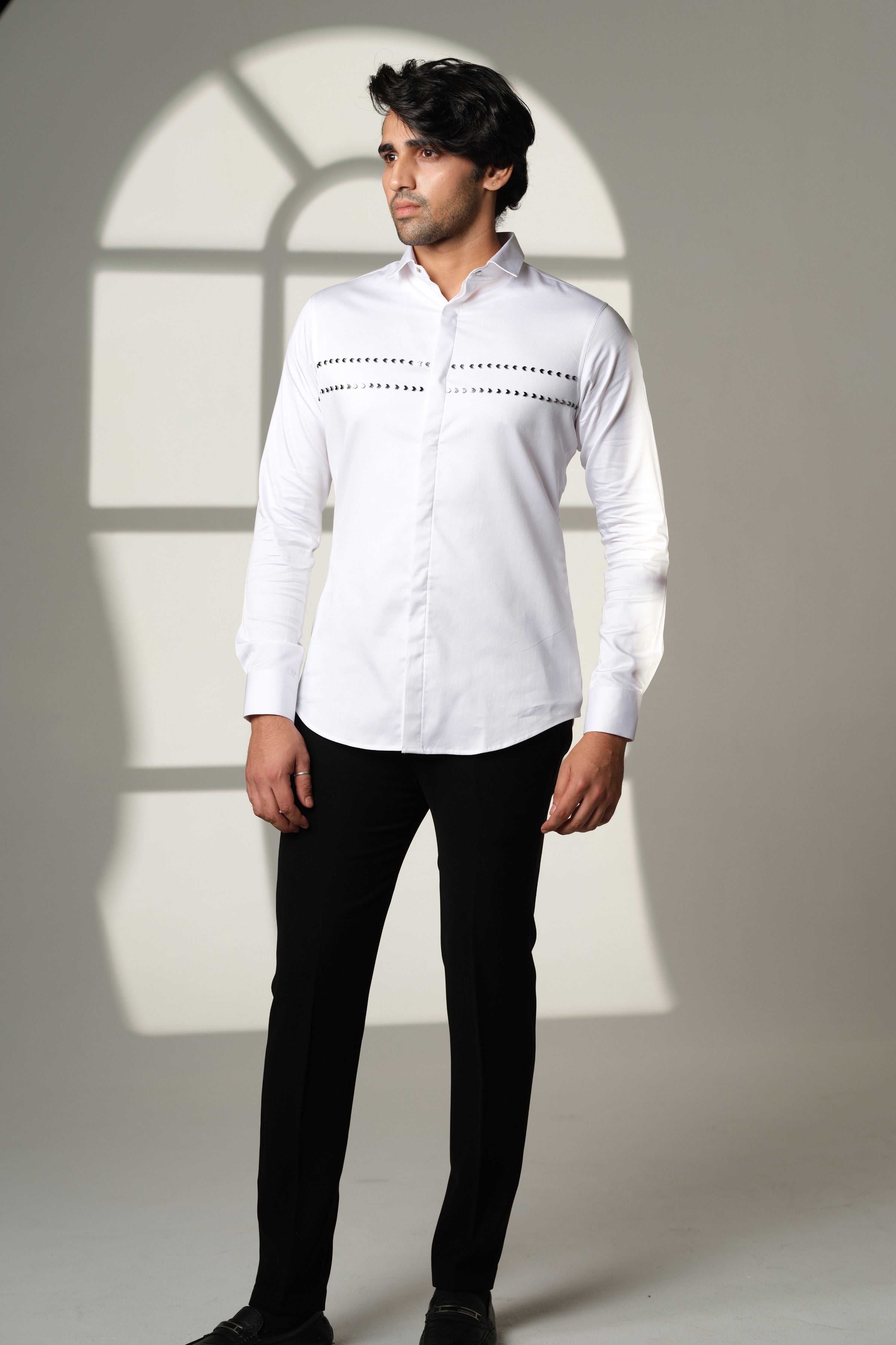 White Shirt With Double Parallel Arrow Embroidery