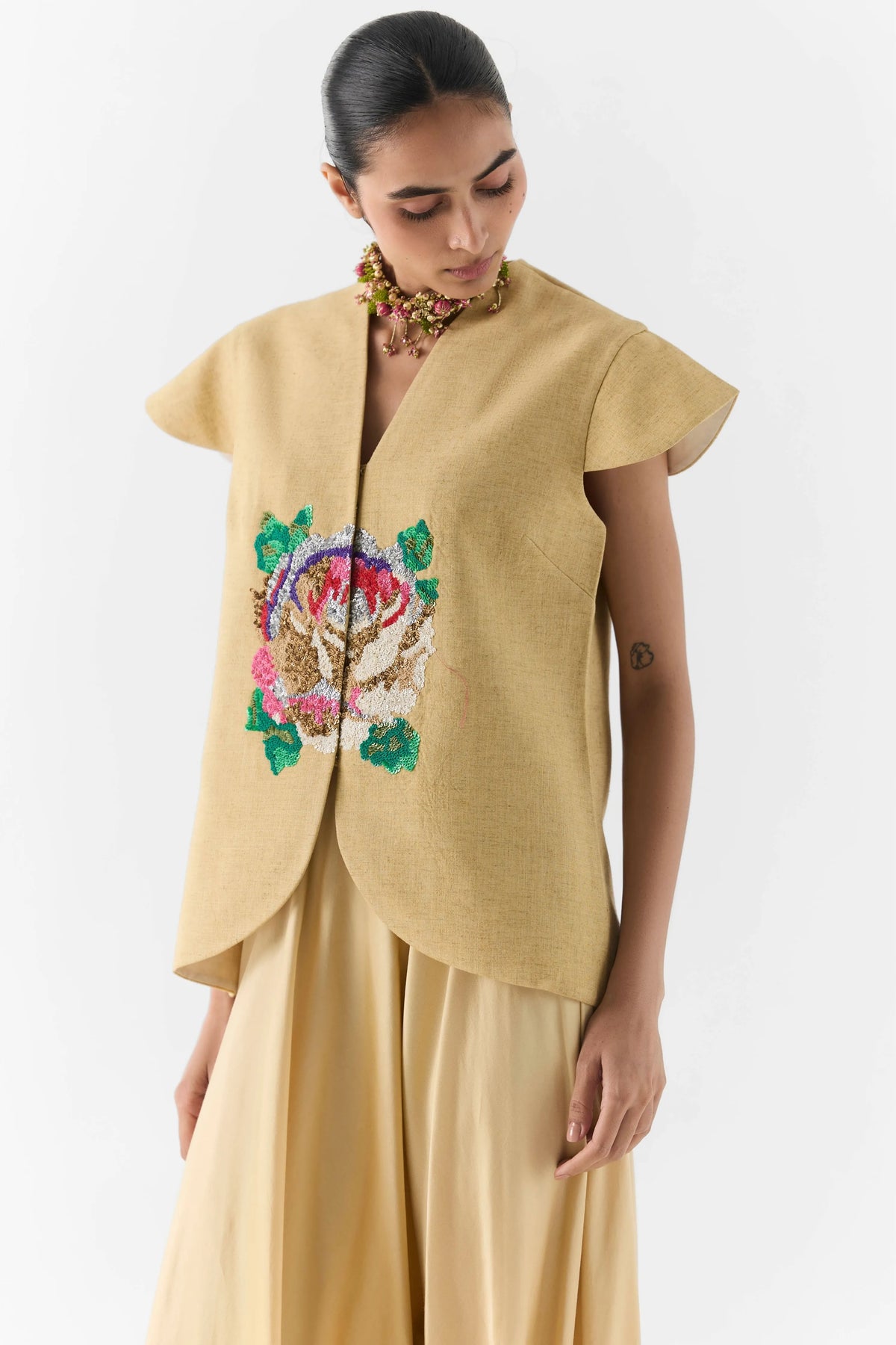 Gold Garden Rose Vest And Dhoti Pants