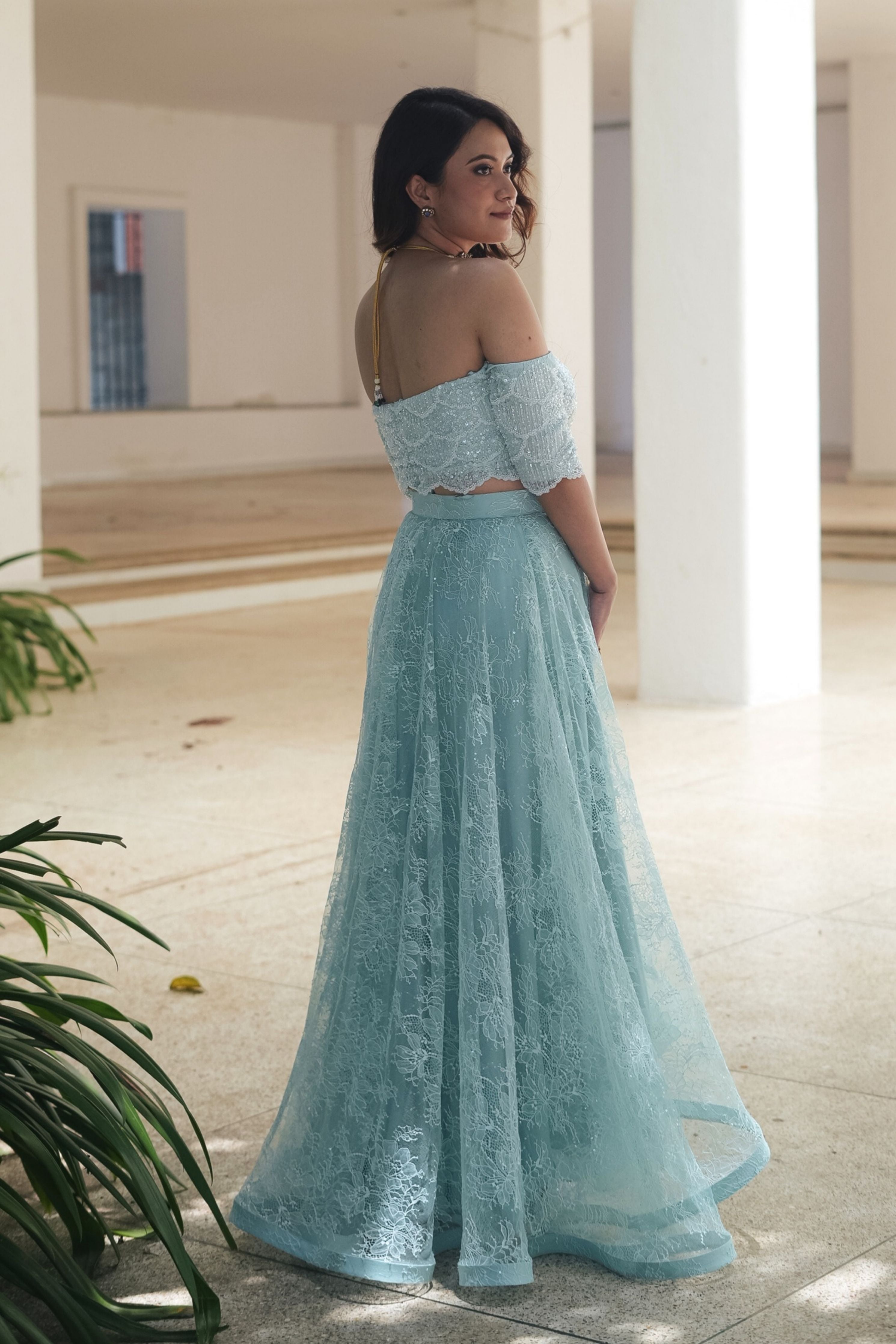 Off Shoulder Bloue Skirt Set