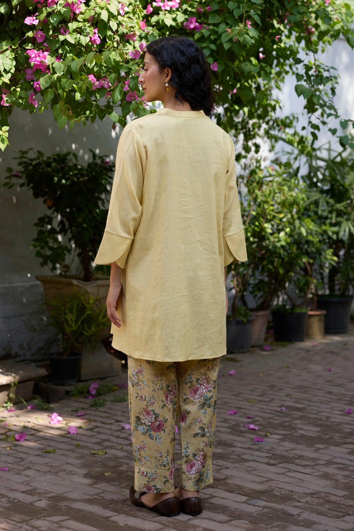 Kaia Kurta set In Yellow