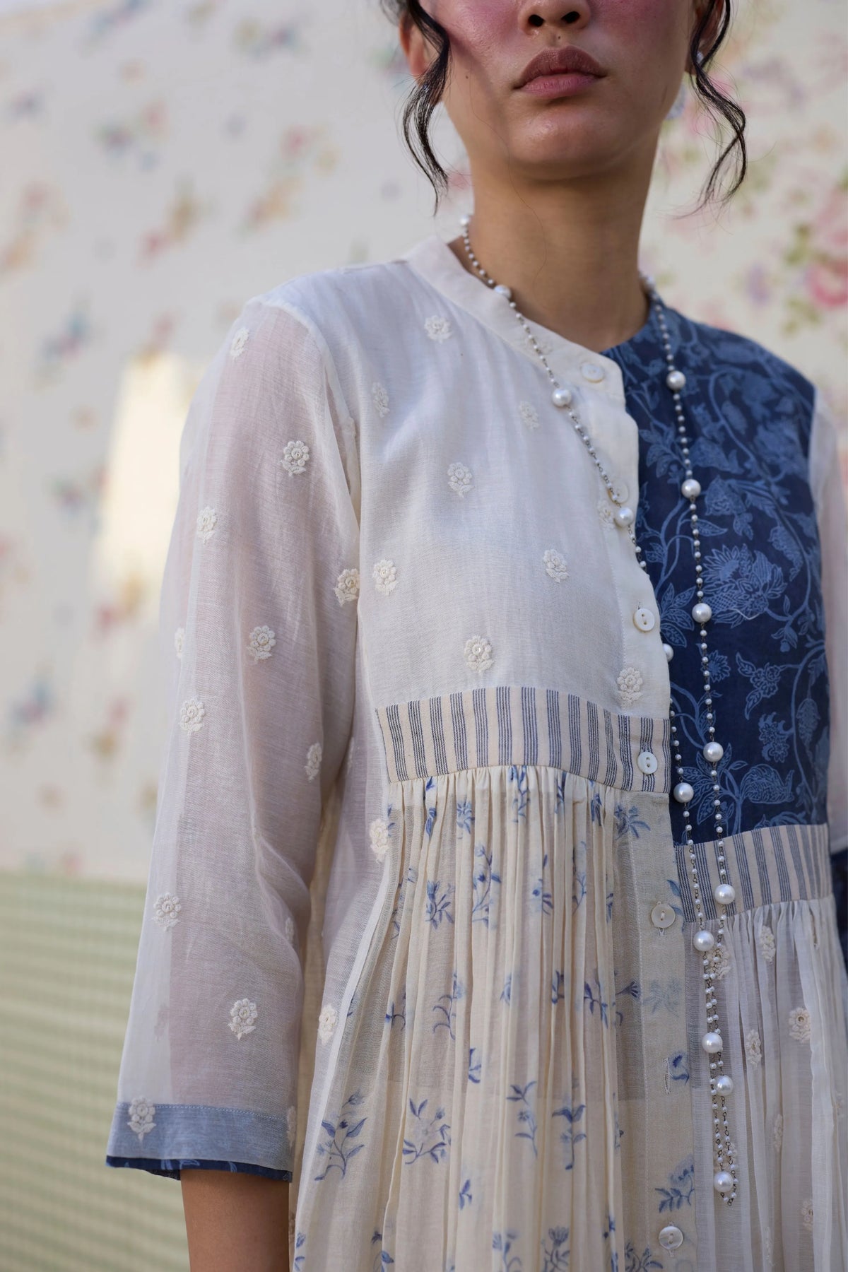 Raye Tunic Set In Off white & Blue