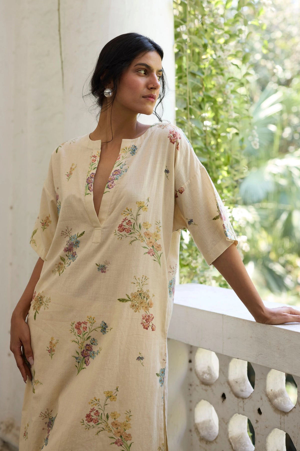 Elio Kurta Set In Ecru