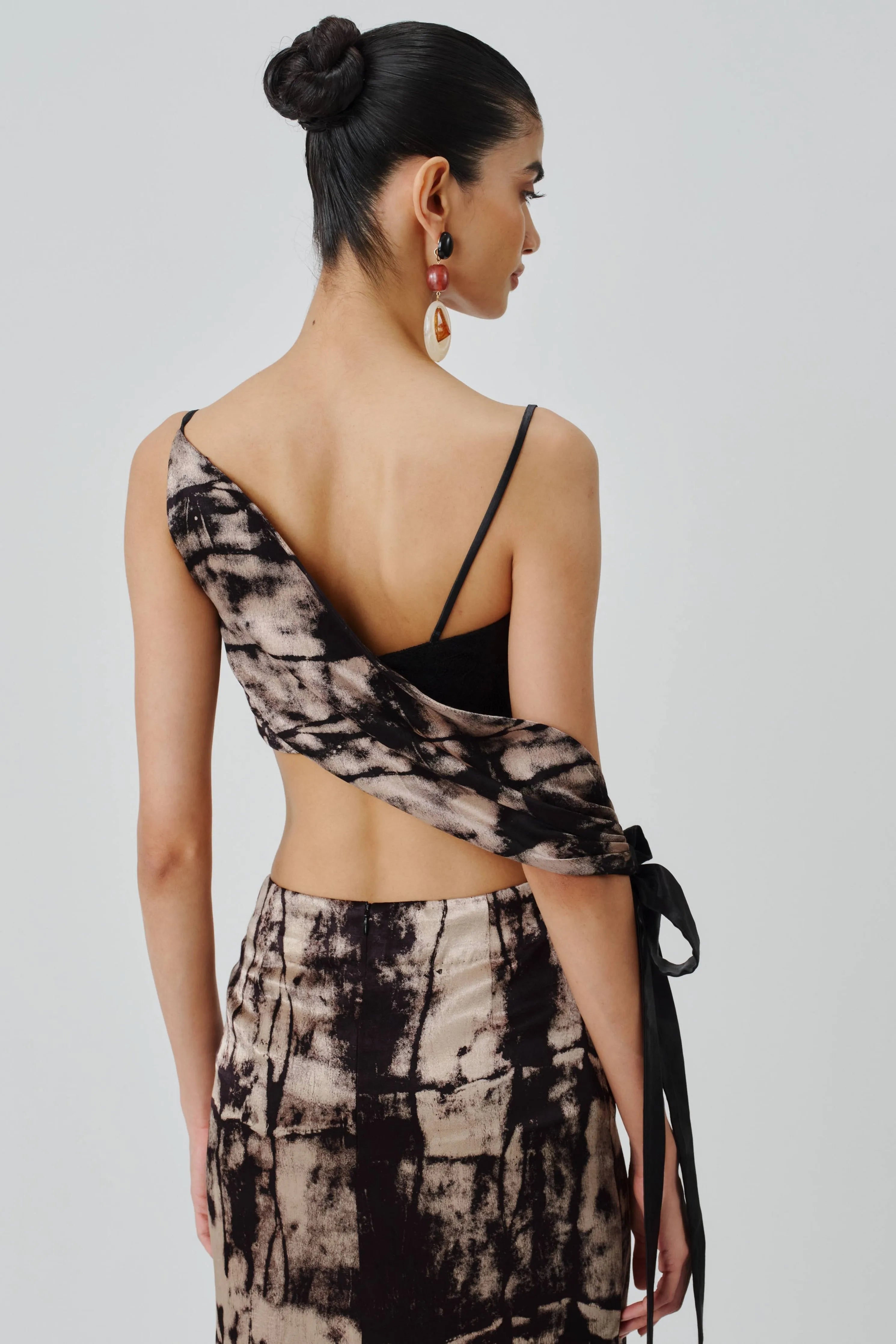 Monolith Column Skirt