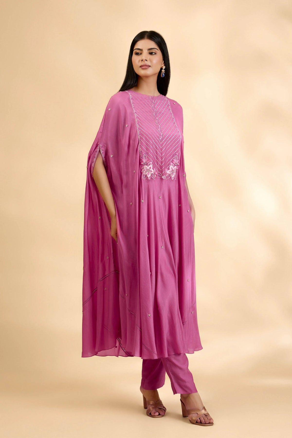 Gulabi Sitara Anarkali Set