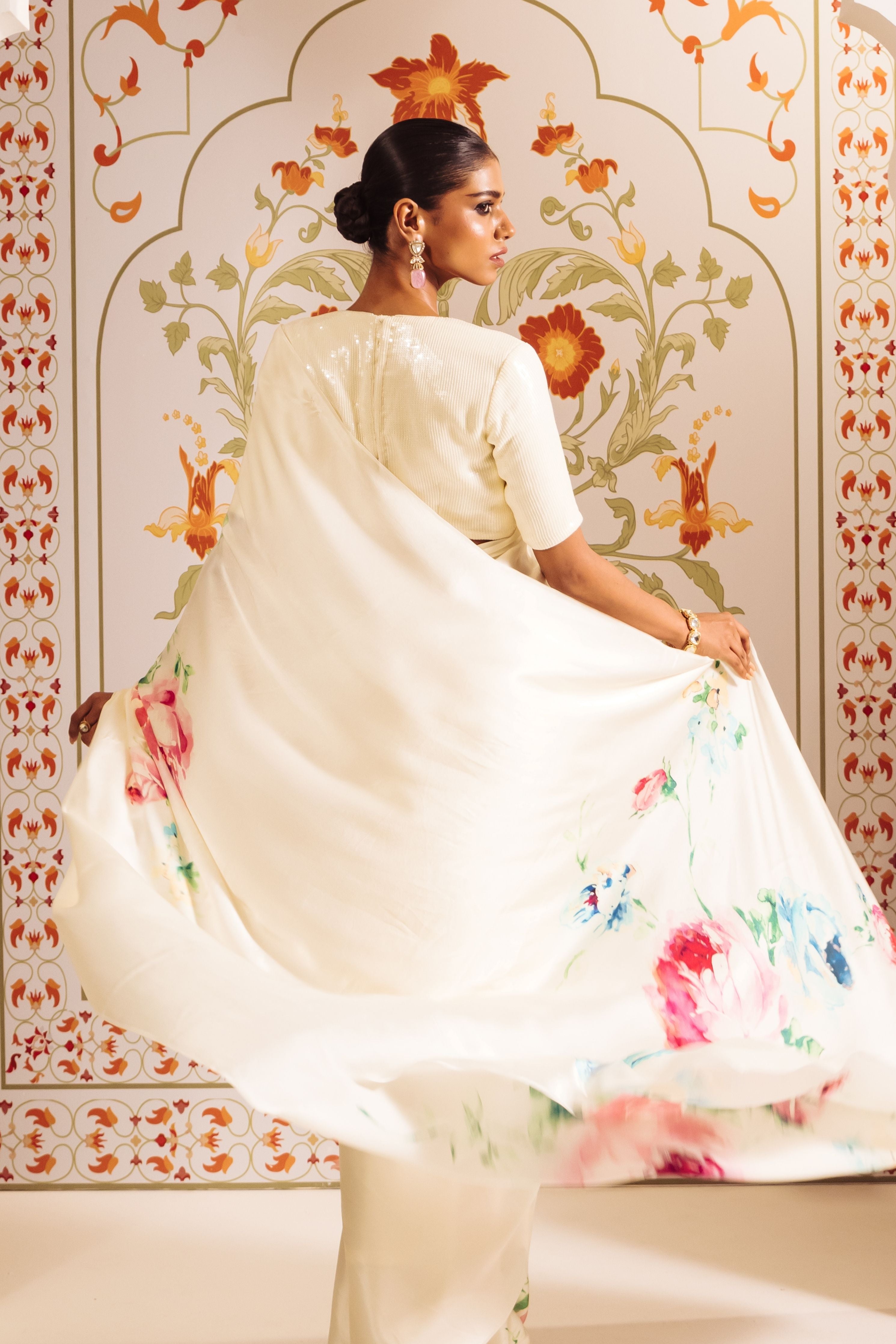 Shyla White Saree