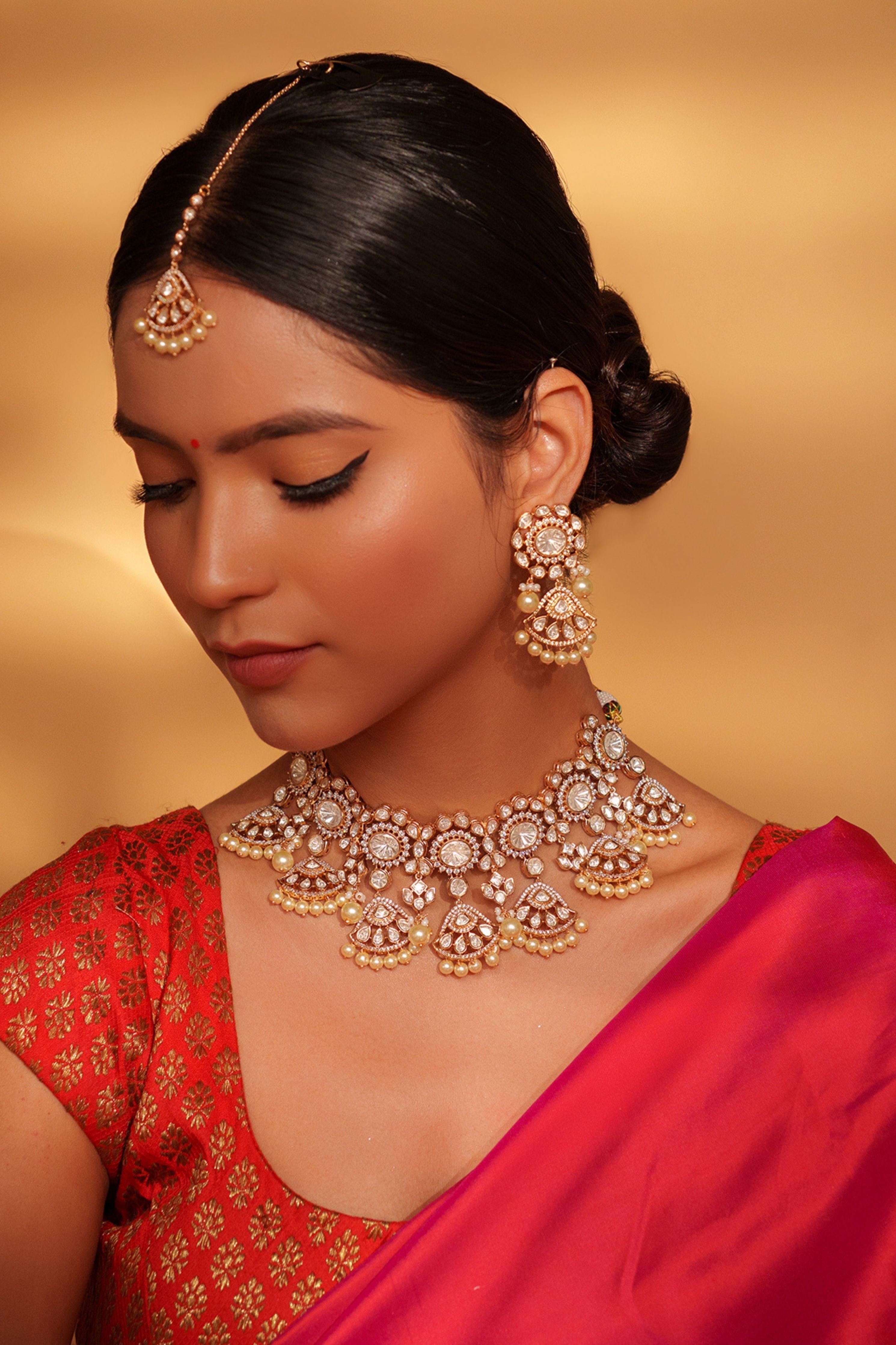 Swarovski Bold And Dramatic Two Tone Finish Polki Choker Set