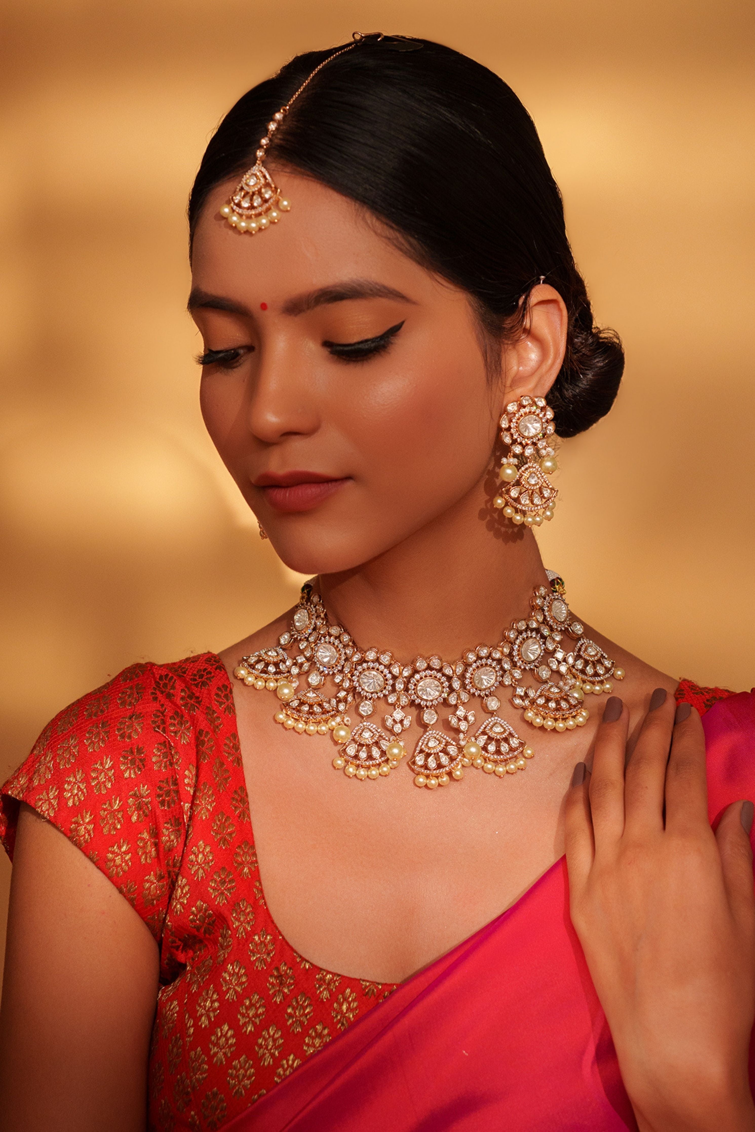 Swarovski Bold And Dramatic Two Tone Finish Polki Choker Set