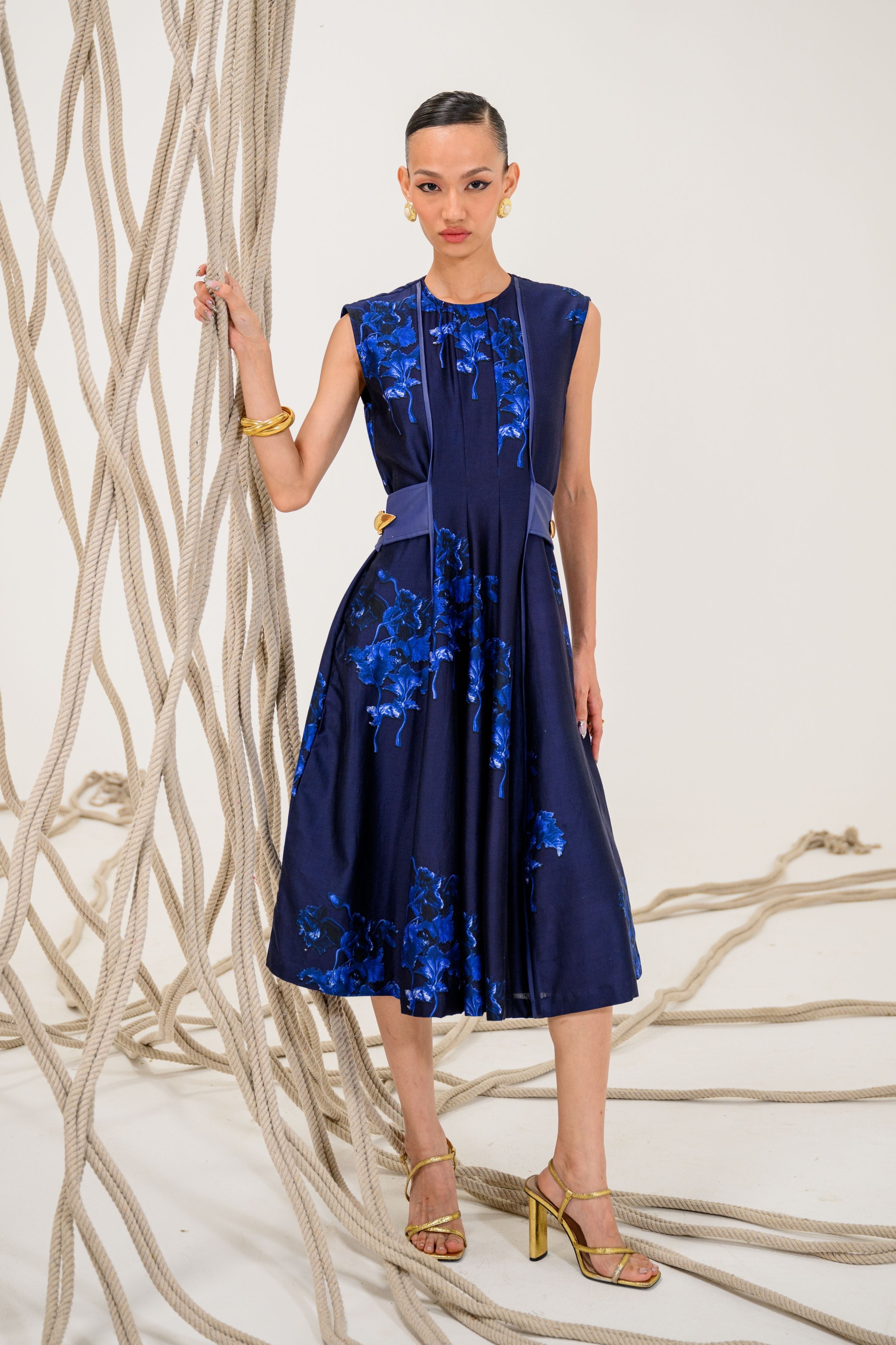 Niloufar Adjustable Midi Dress