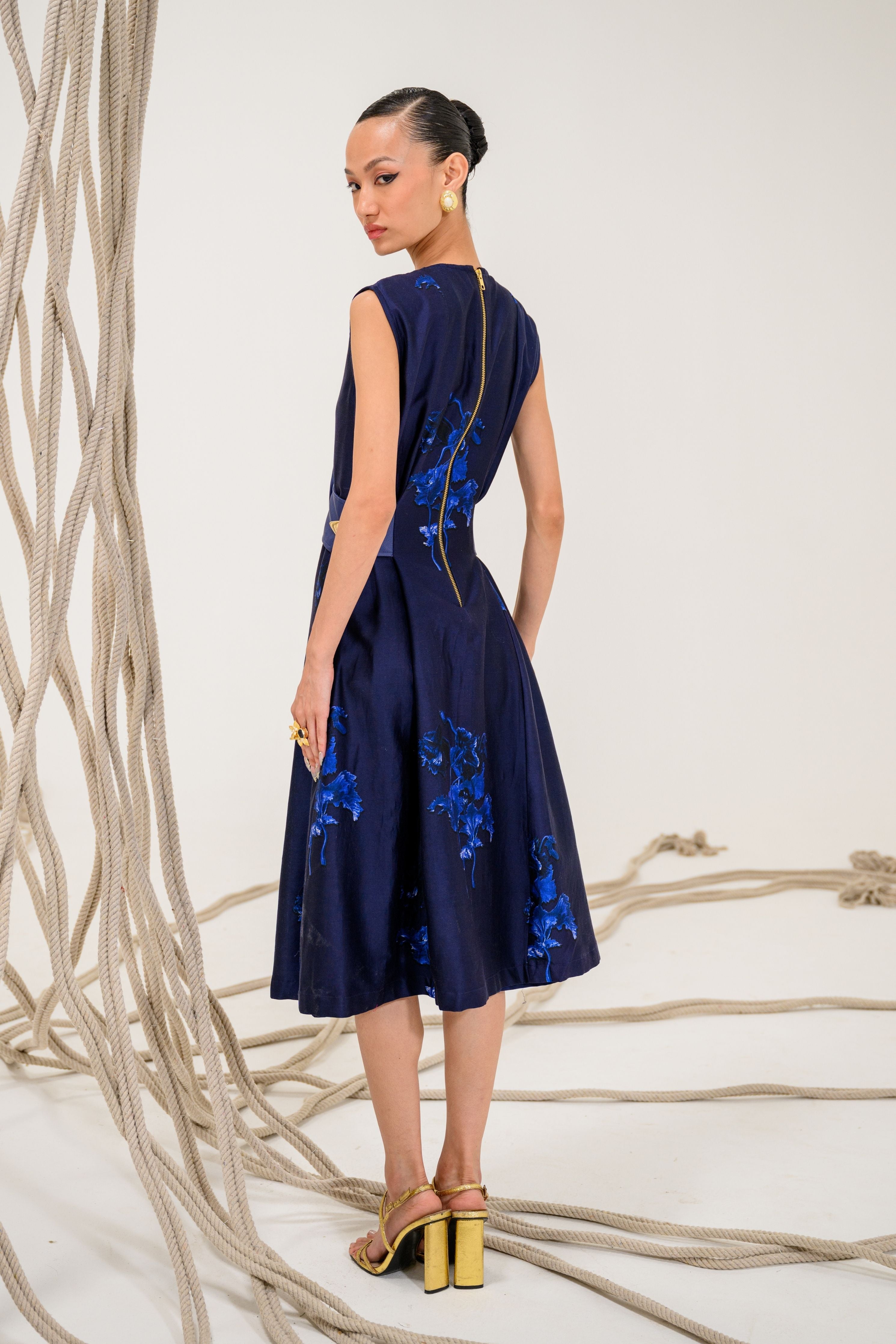 Niloufar Adjustable Midi Dress