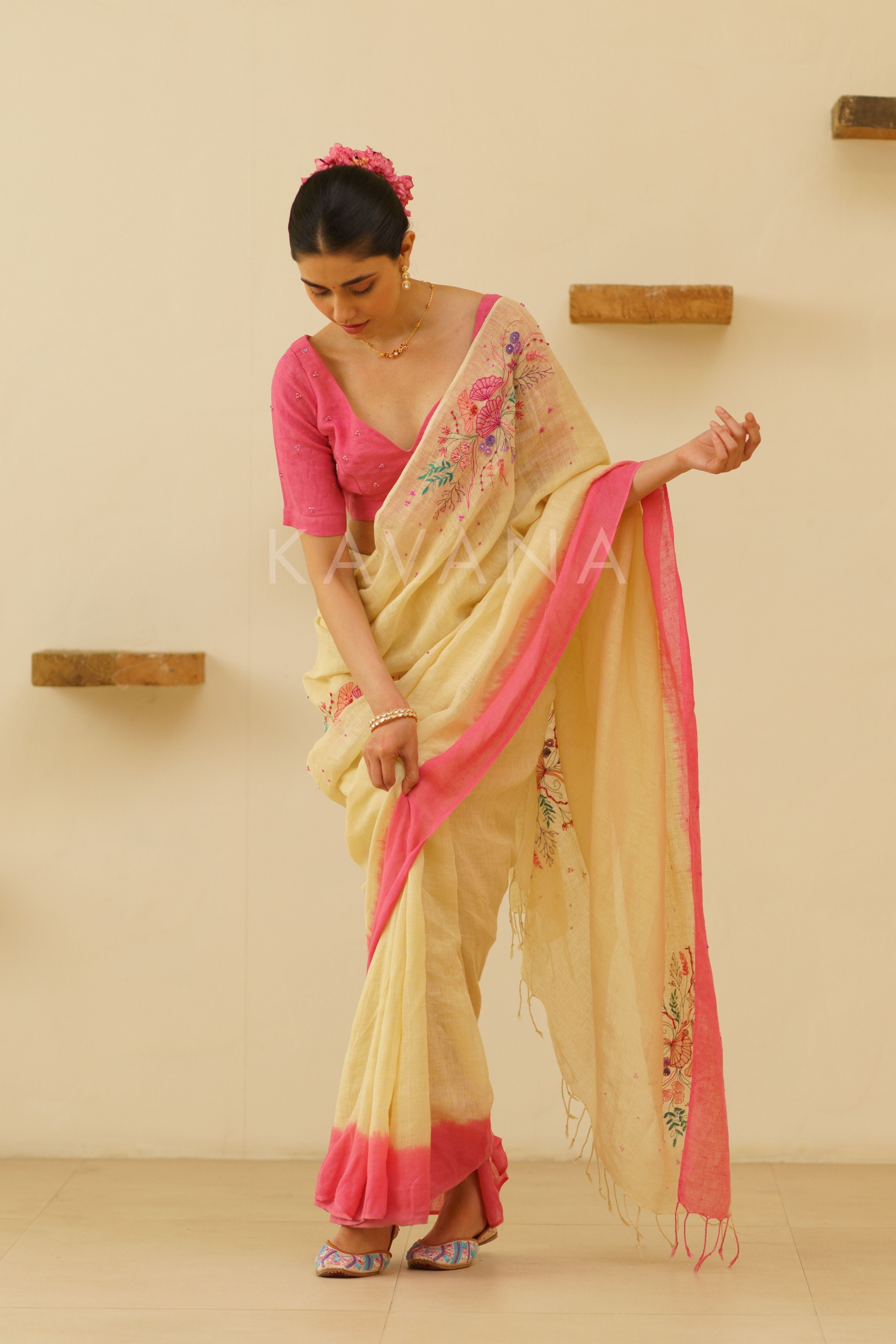 Tara Linen Sari