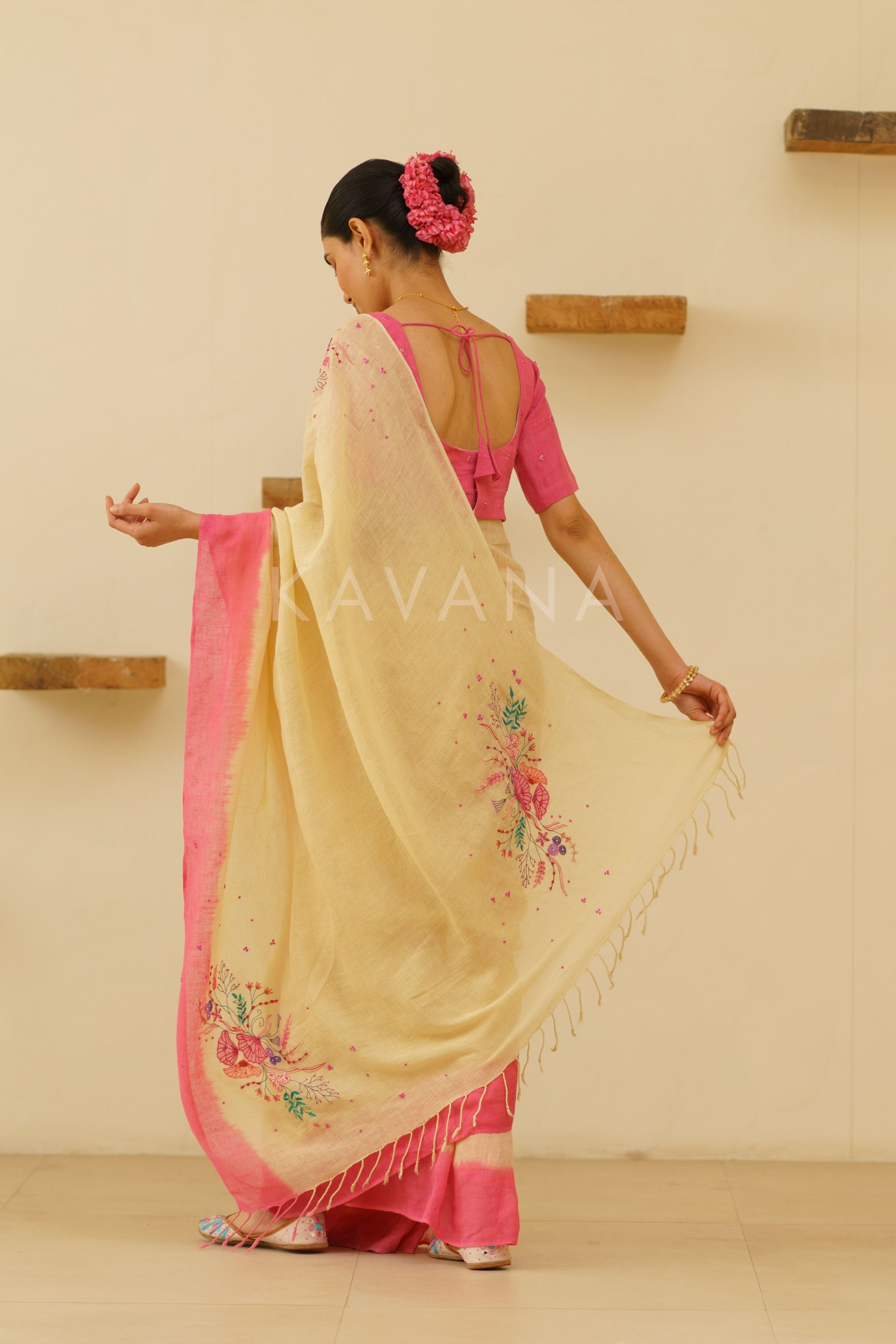 Tara Linen Sari