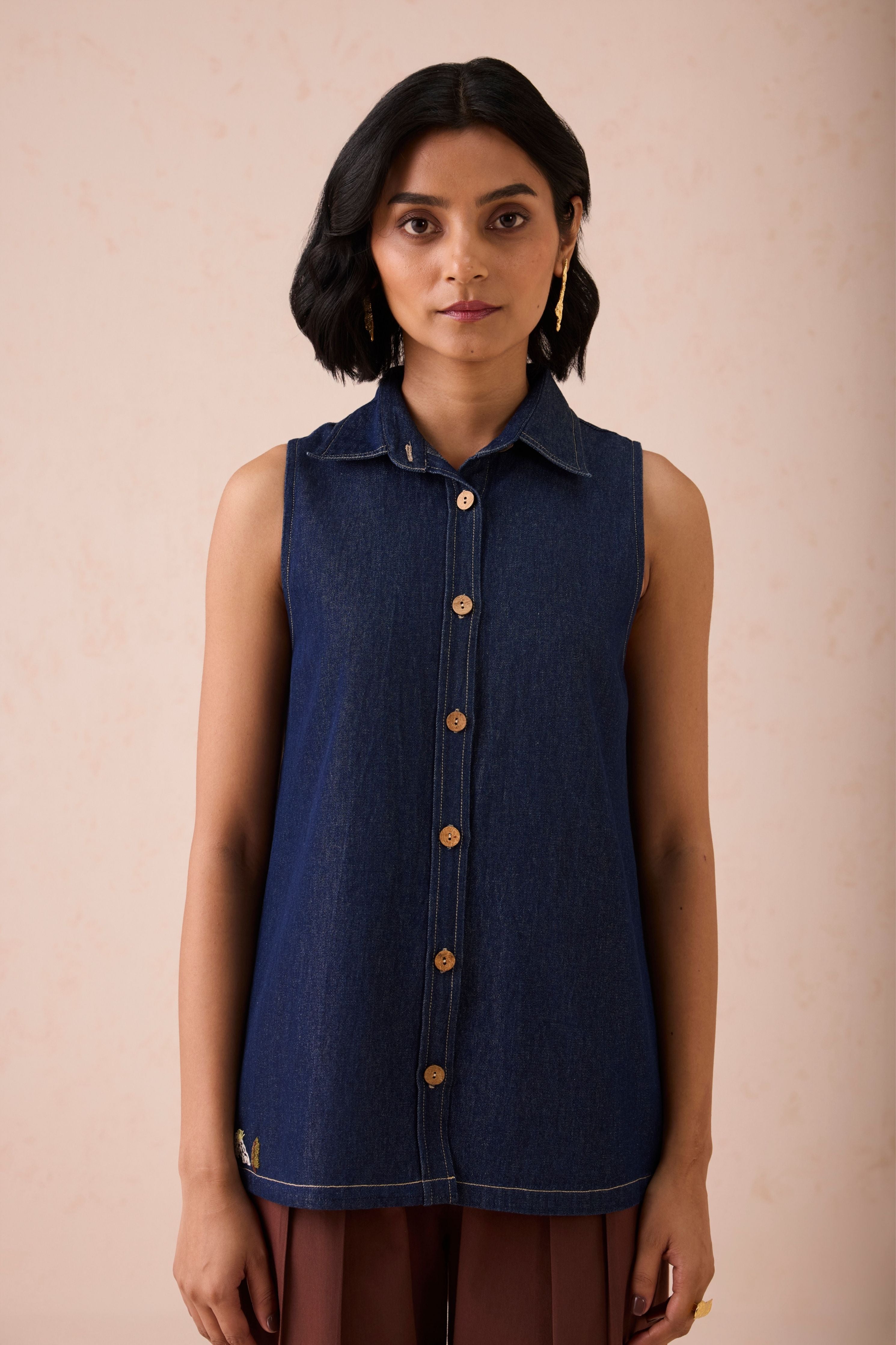 The Mountain Denim Sleevleess Shirt