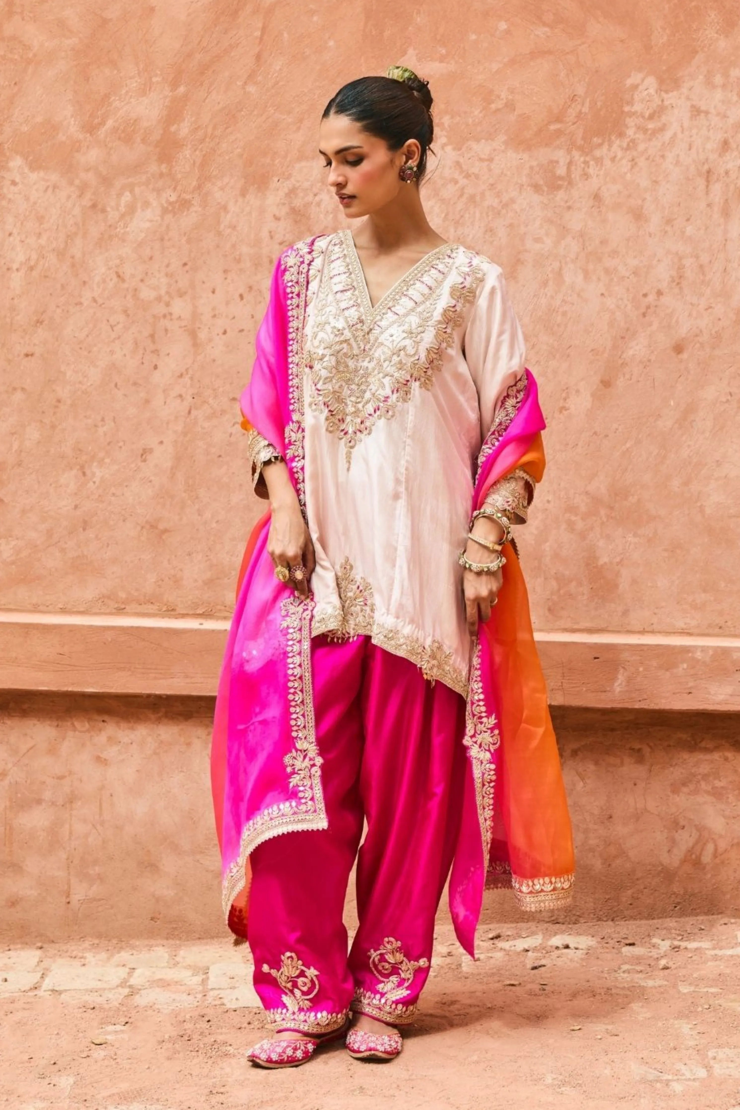 Isha Kurti Set