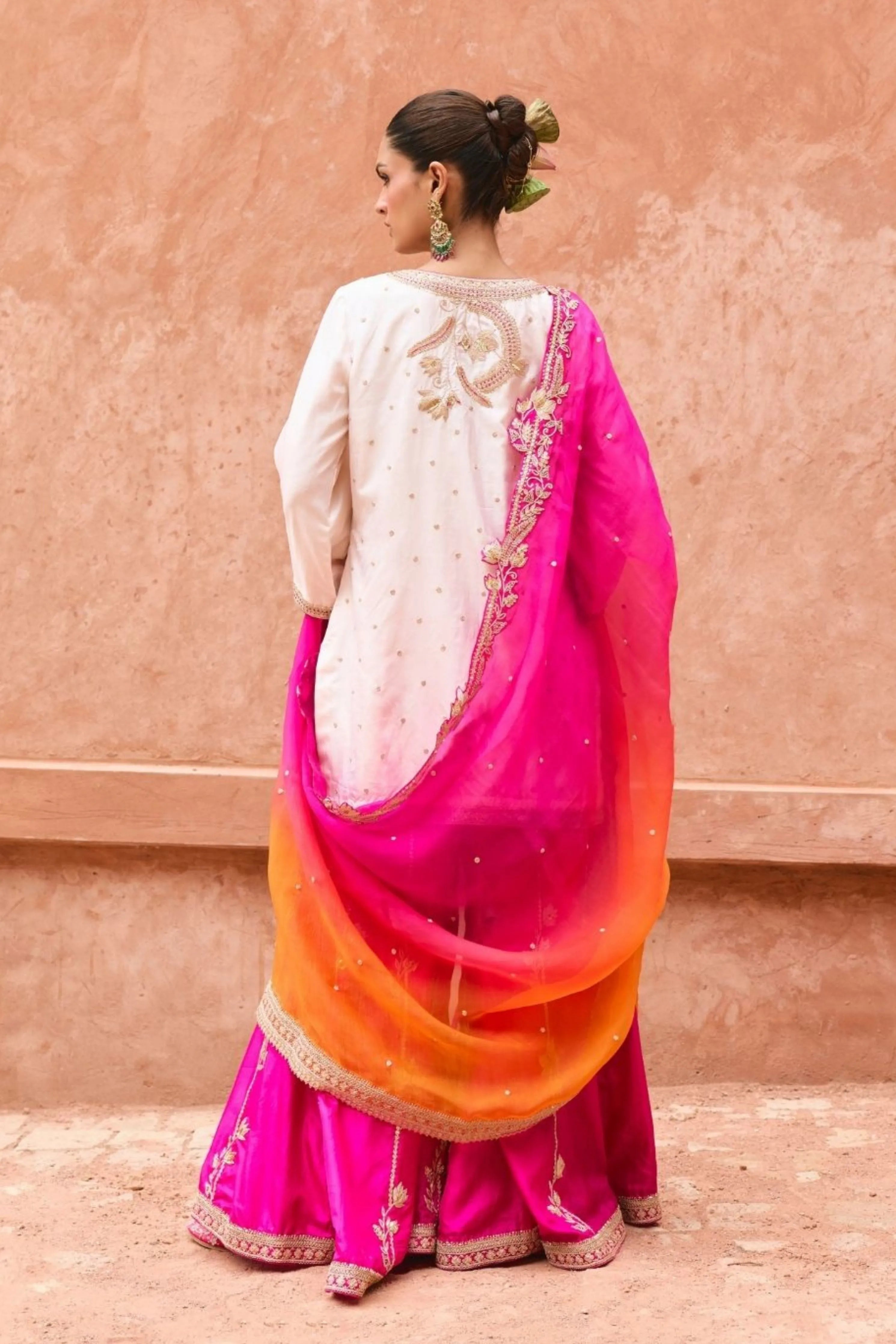 Isha Sharara Set