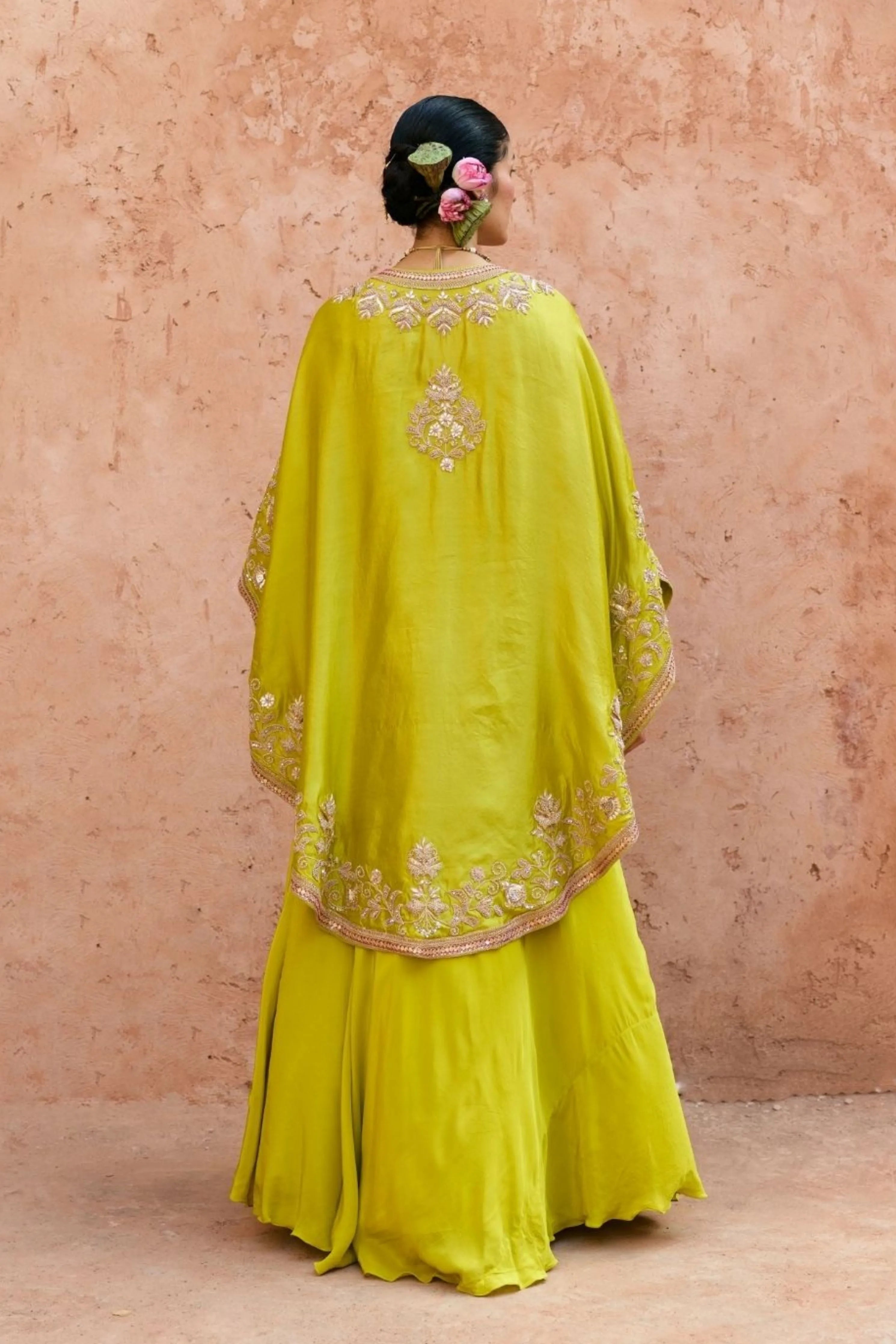 Shehnaaz Cape Set