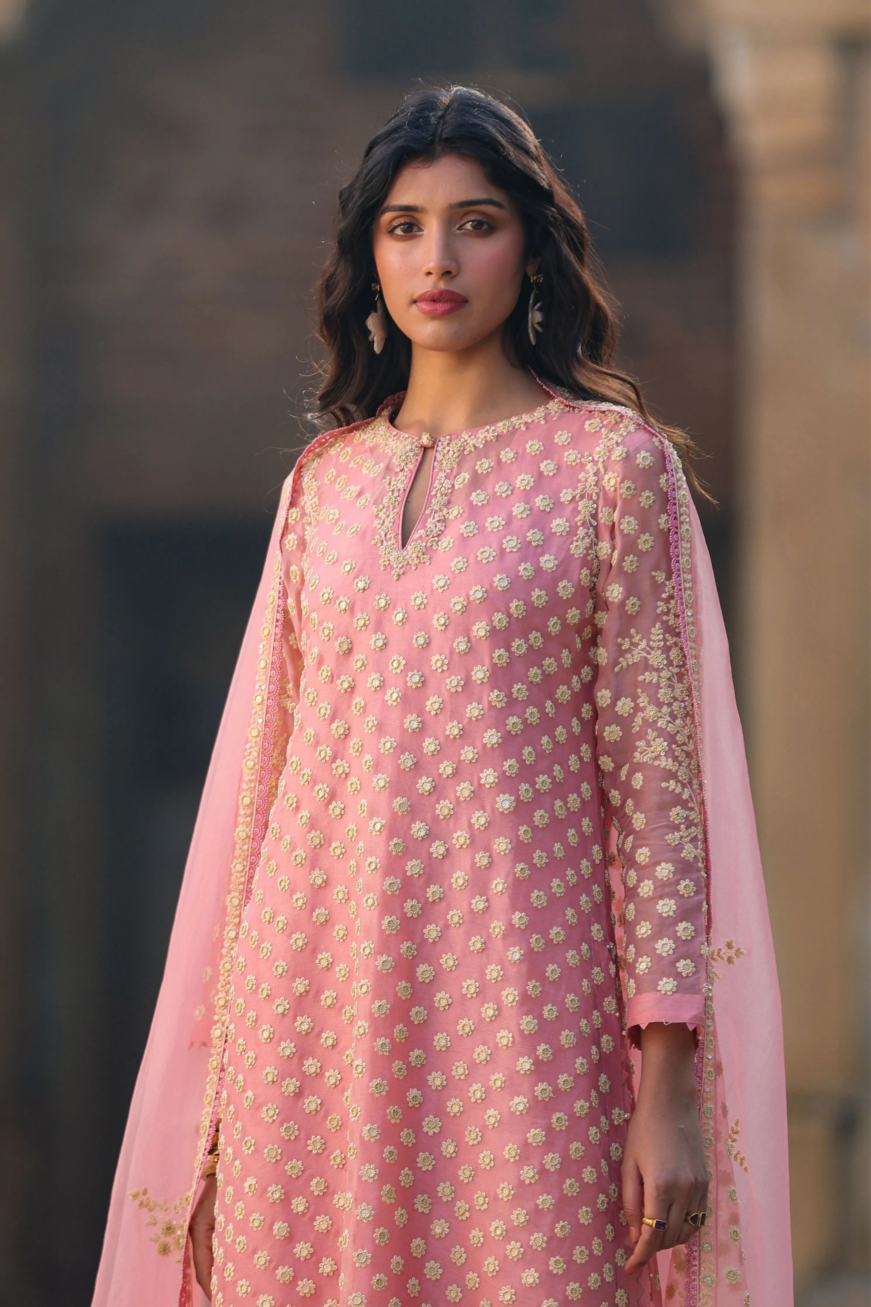 Vaayu Pink Buti Kurta Set