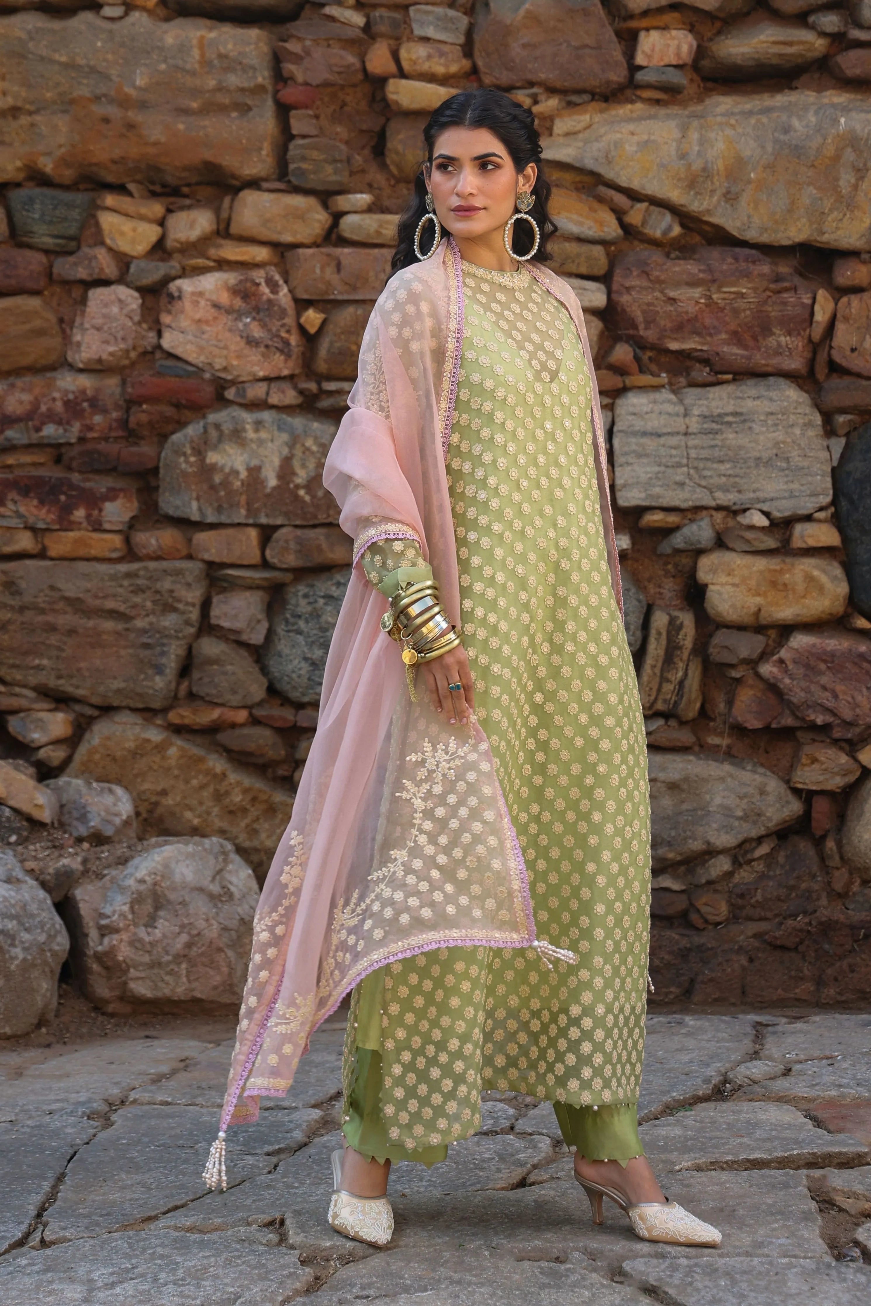 Vaayu Green Close Neck Kurta Set