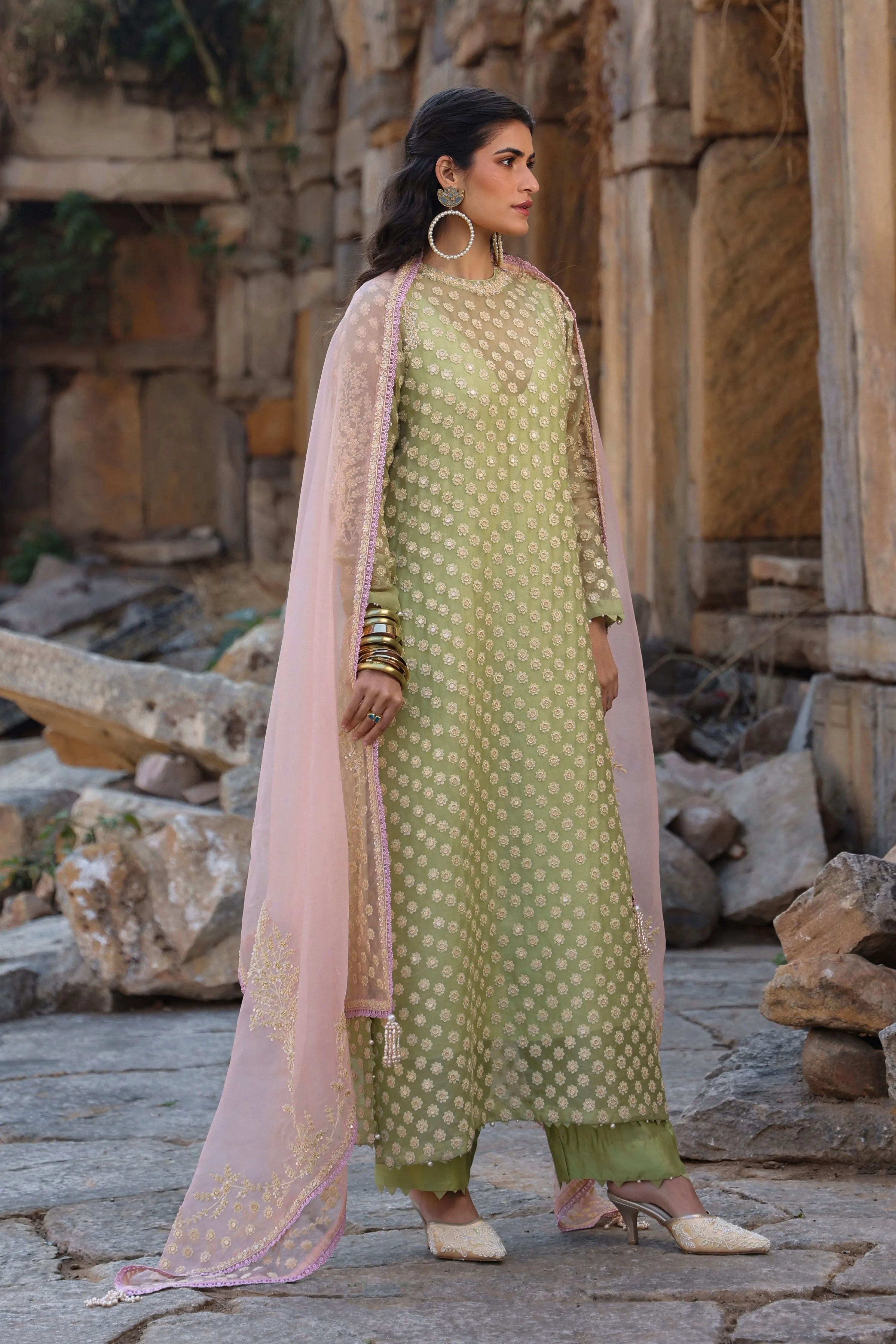 Vaayu Green Close Neck Kurta Set