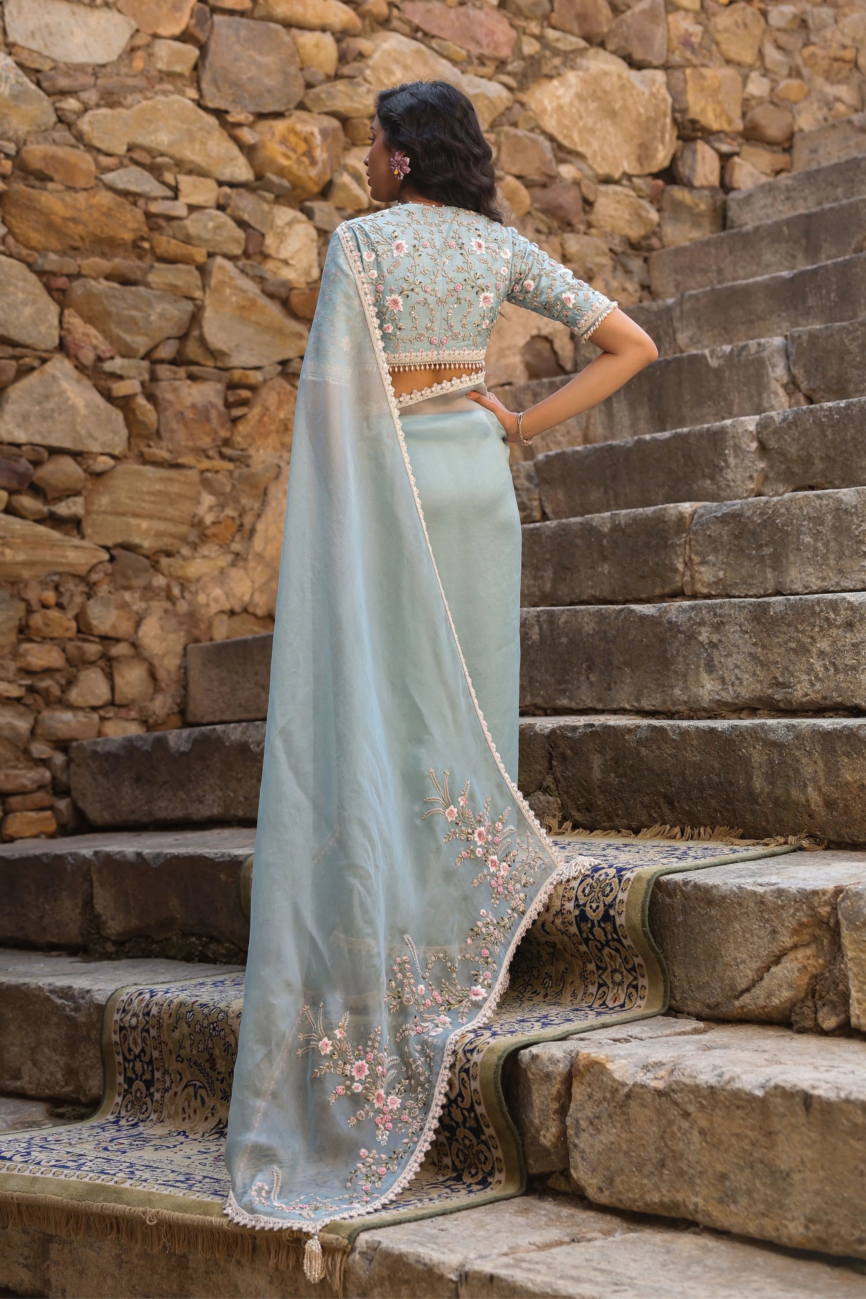 Vaayu Light Blue Phool Patti Saree Set