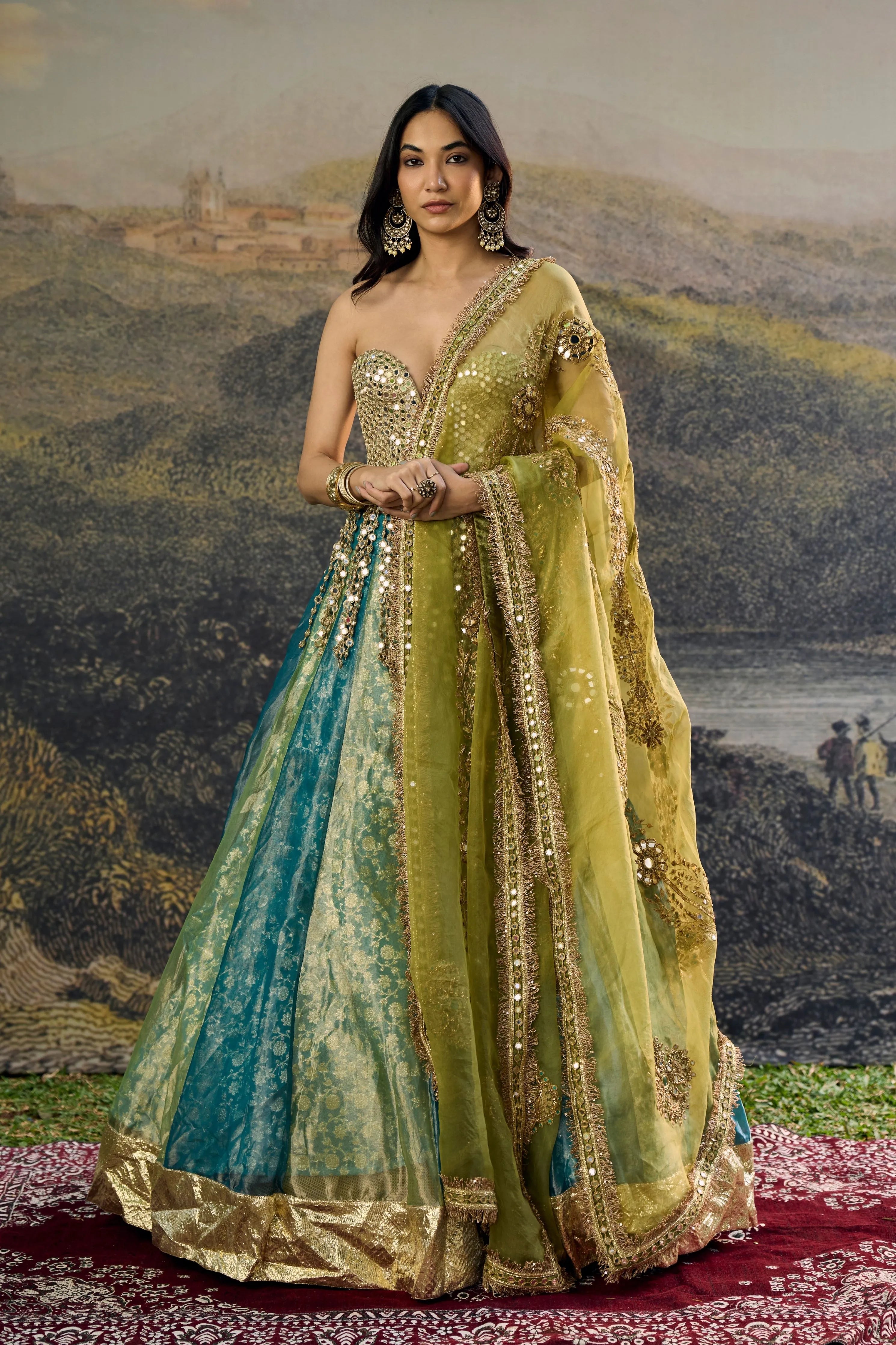 Myra Lehenga Set