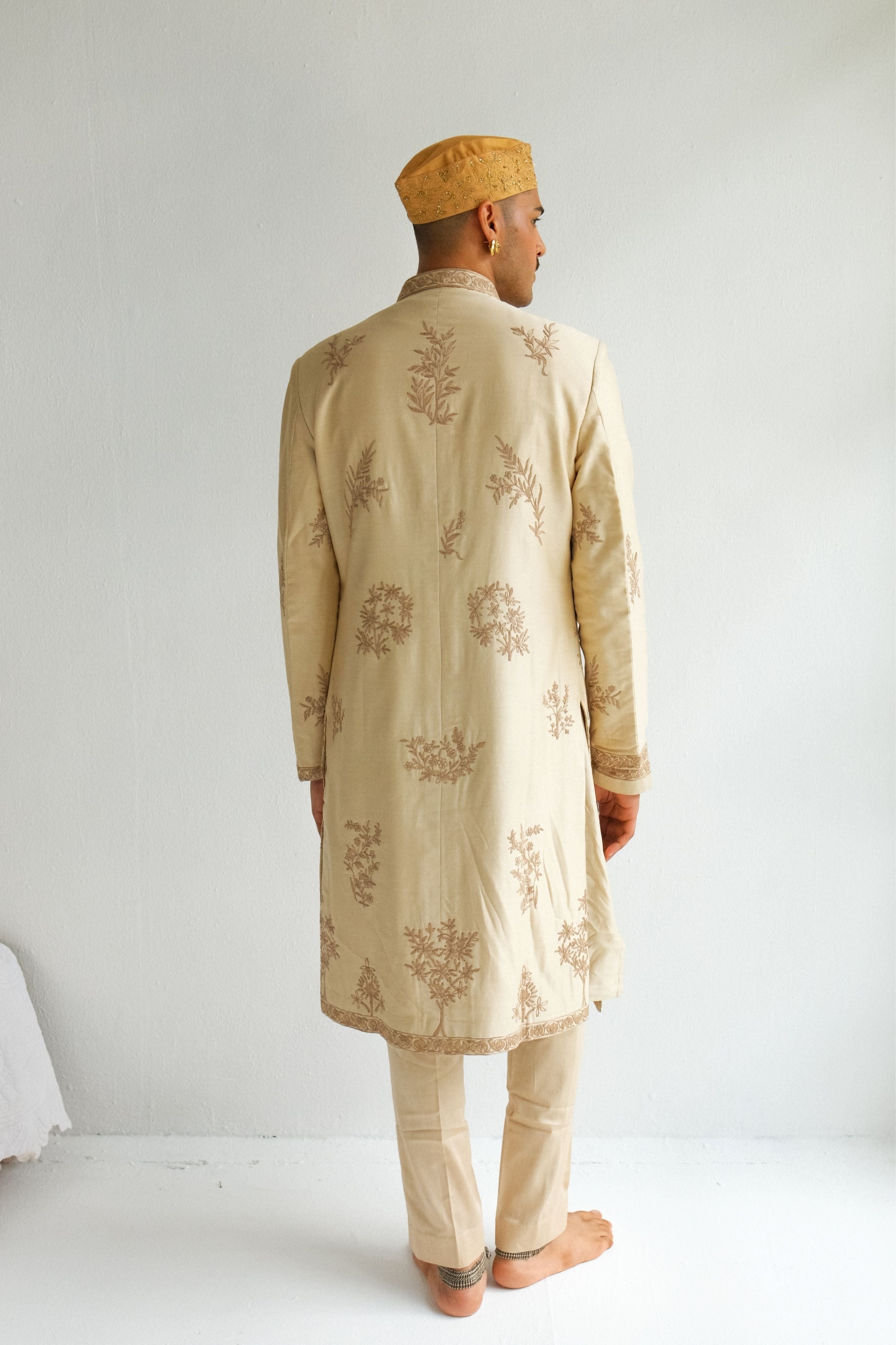 Kaaravaan Beige Sherwani Set