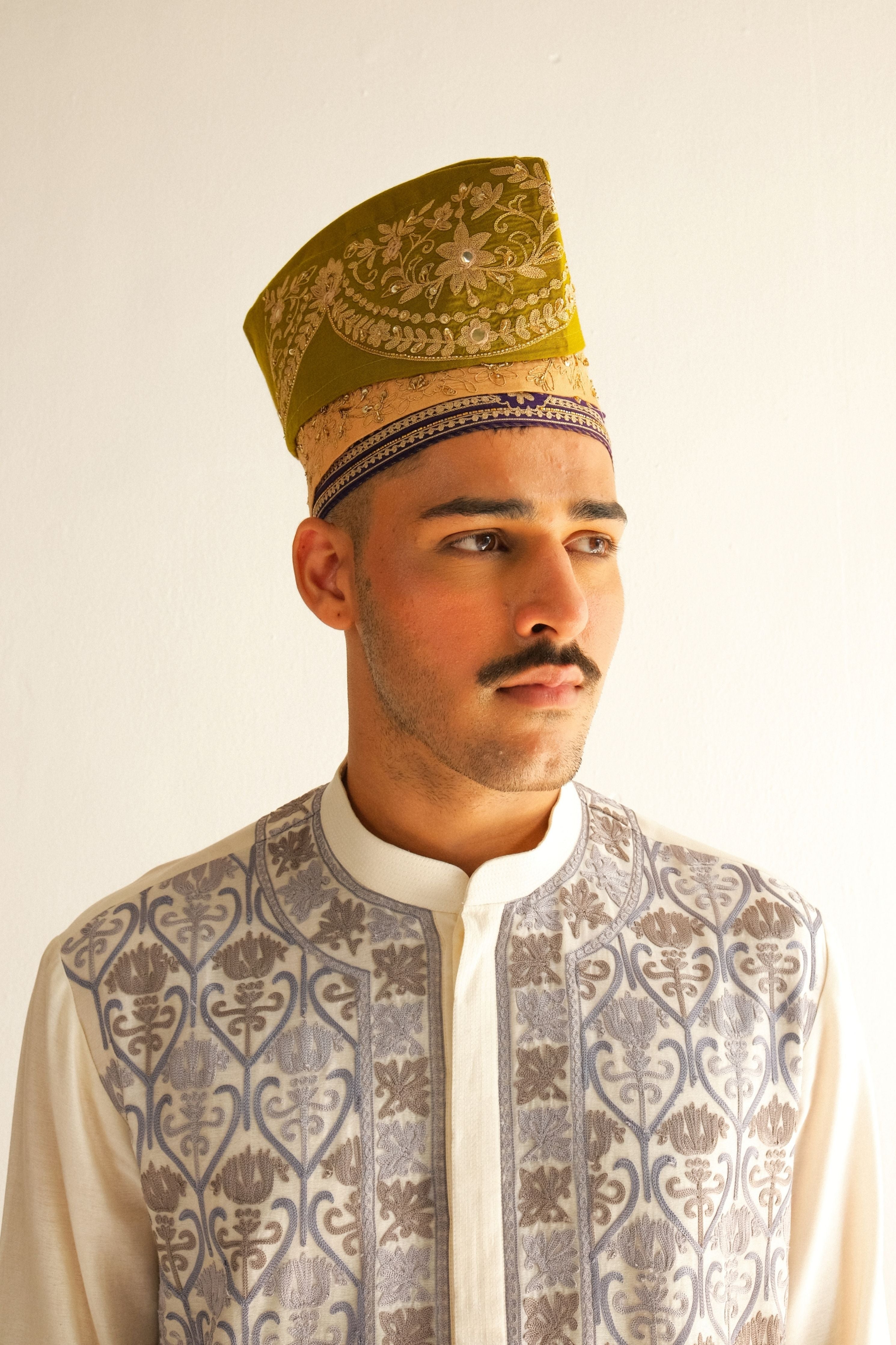 Ivory Tulip Tapestry Kurta Set