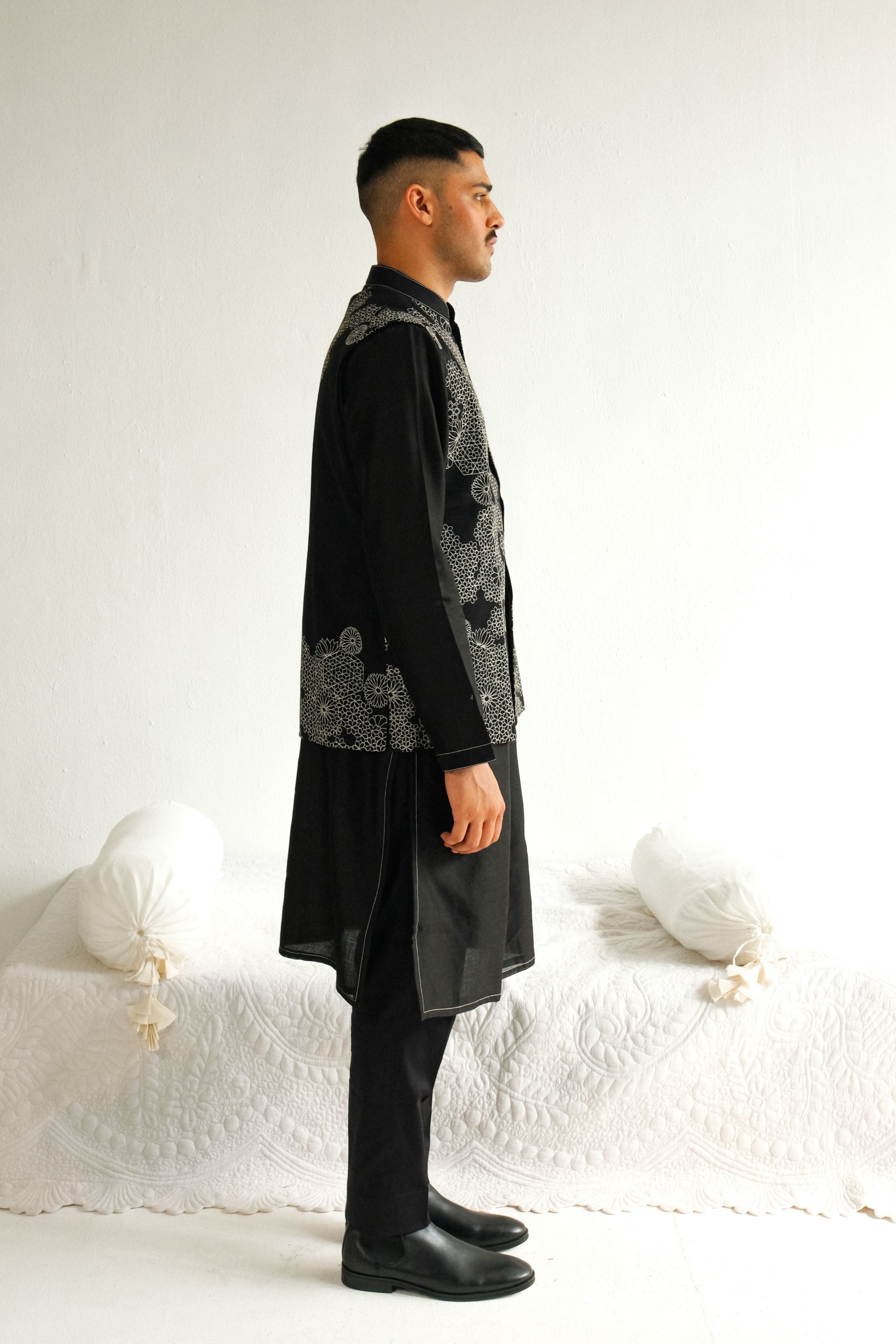 Kurta Set In Black