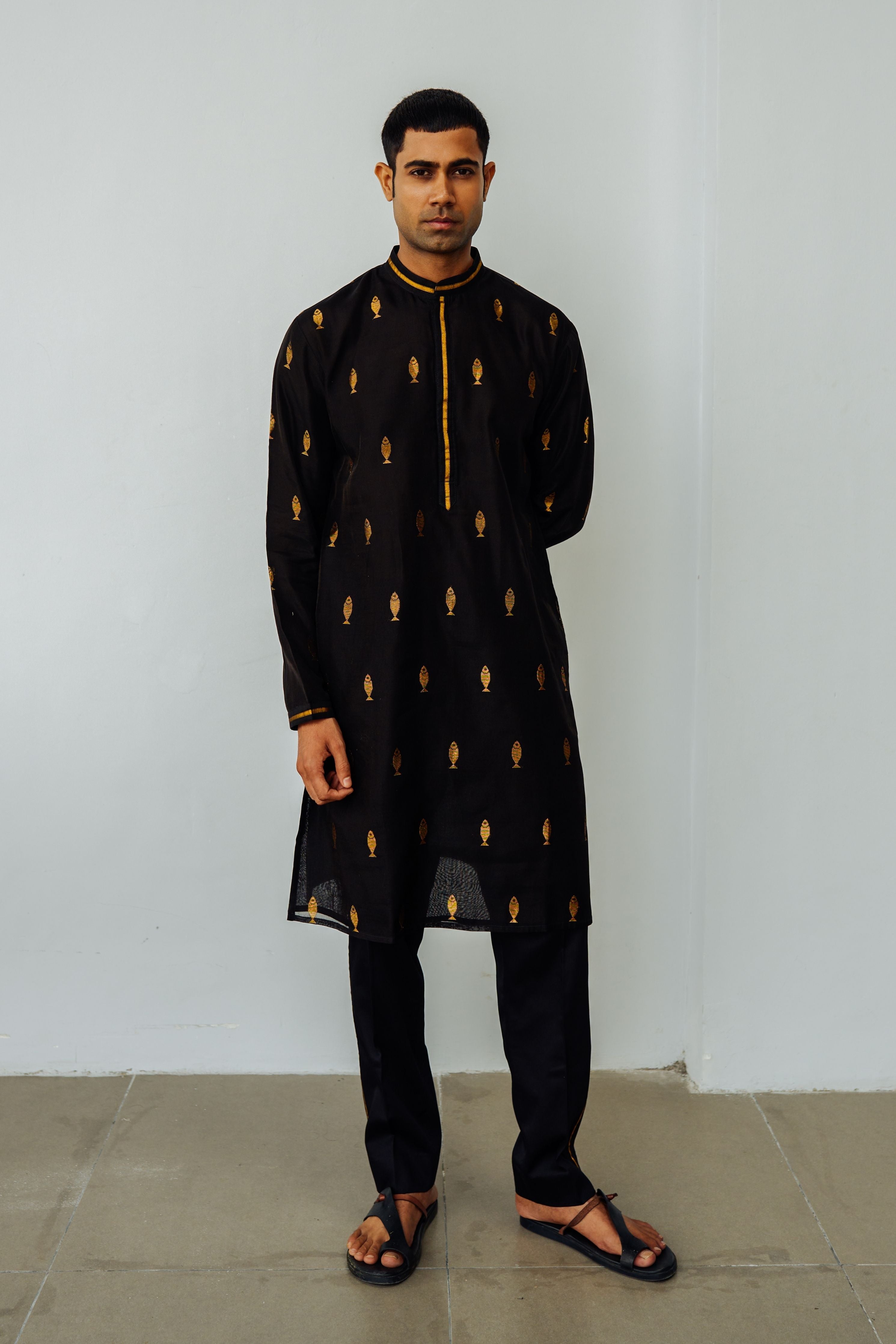Anchovies Kurta Set